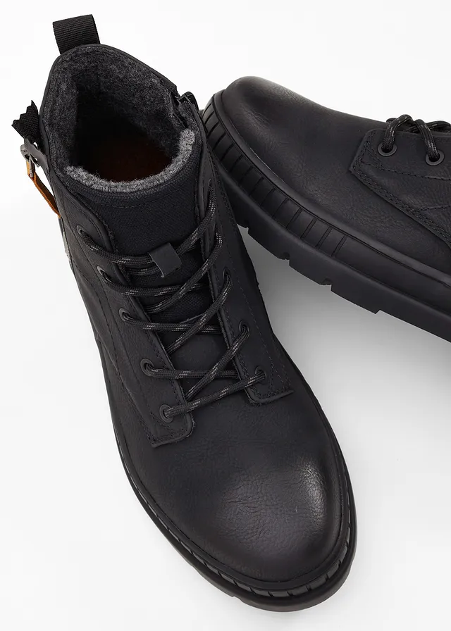 Boots lacées Bugatti à semelle crantée • noir • product-page.page-title-suffix