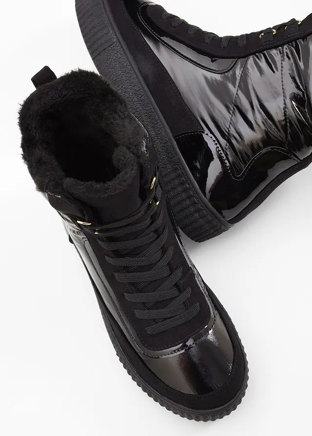 Boots fourrées à lacets • noir • product-page.page-title-suffix