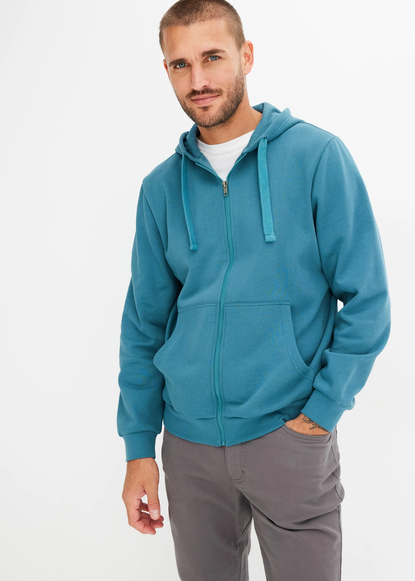 Sweat zippé à capuche, regular • pétrole mat • Boutique bonprix