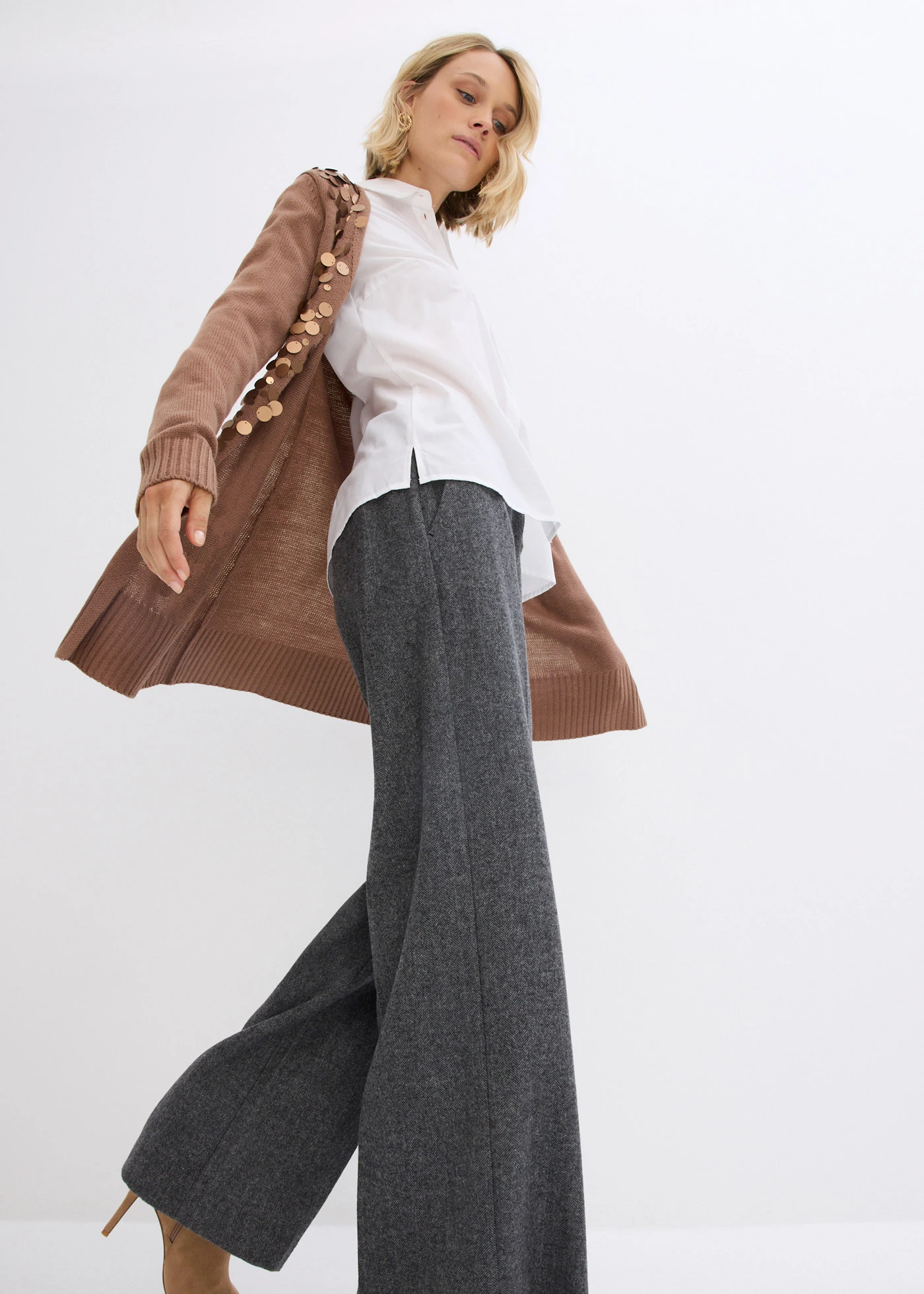 Pantalon à motif chevrons, laine majoritaire • gris moyen chiné • Boutique bonprix