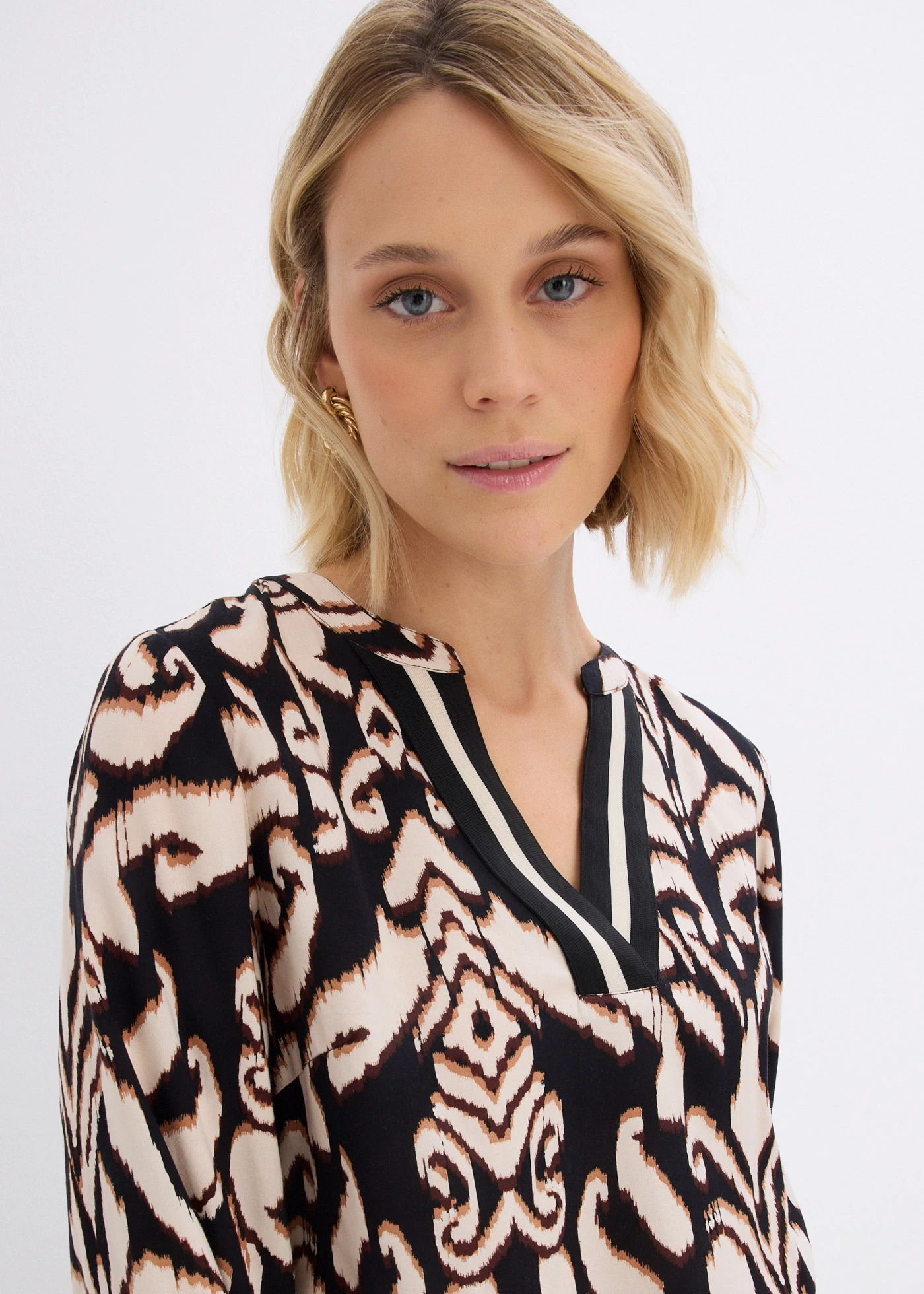 Tunika blúz puha viszkózból • fekete/sötétbarna/mokkabarna/kavicsbézs • bonprix áruház