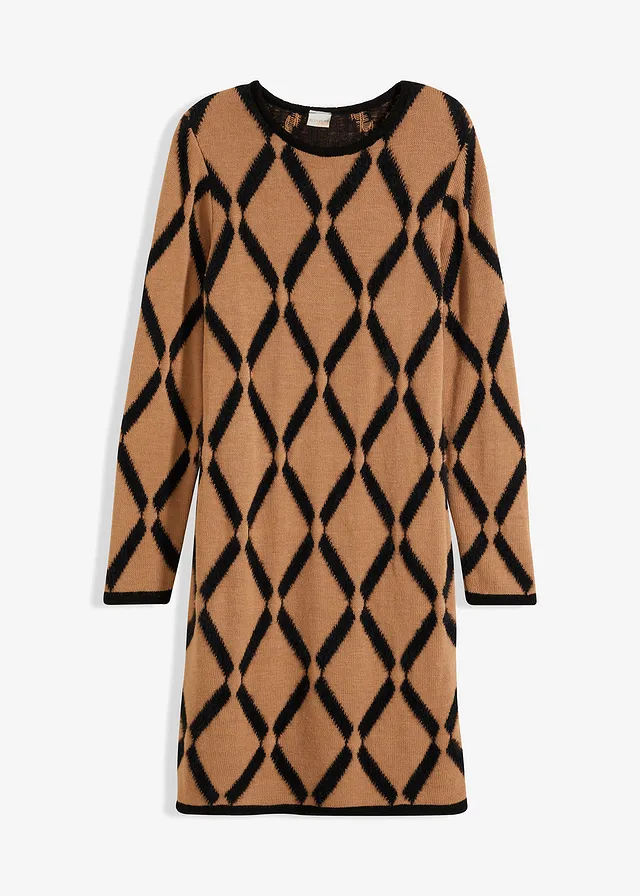 Rochie tricotată din fire pufoase, cu model cadrilat