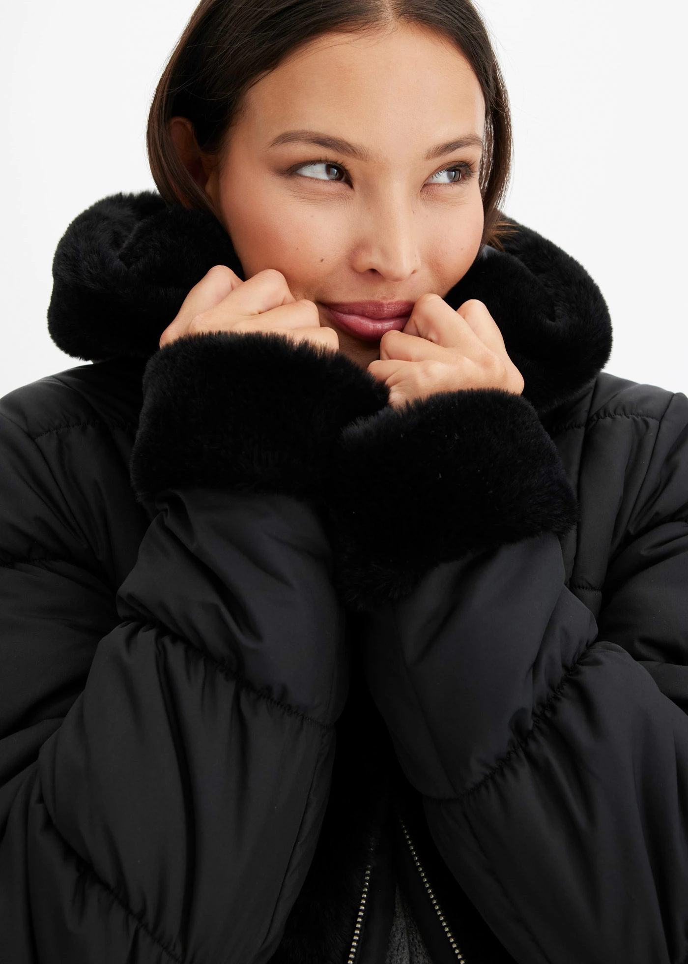 Prošívaná bunda s umělou kožešinou • černá • bonprix obchod