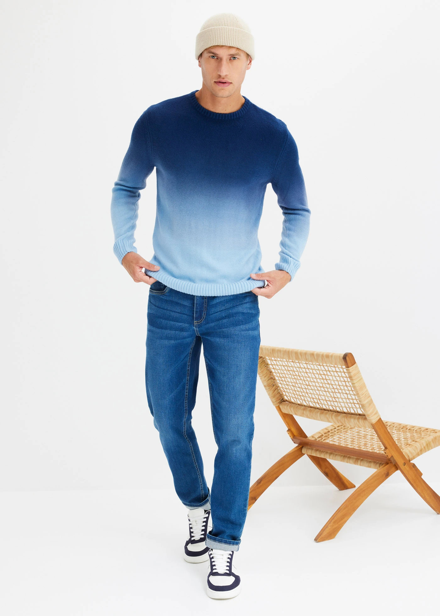 Fijn gebreide trui met kleurverloop • indigo-poederblauw • bonprix online shop