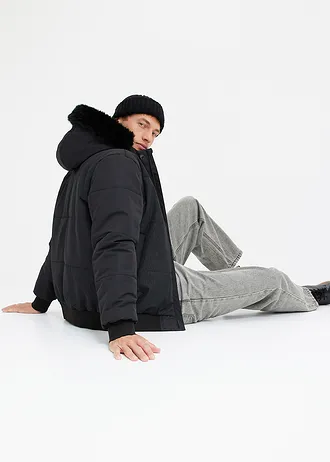 Doudoune courte à capuche avec bordure sherpa • noir • Boutique bonprix