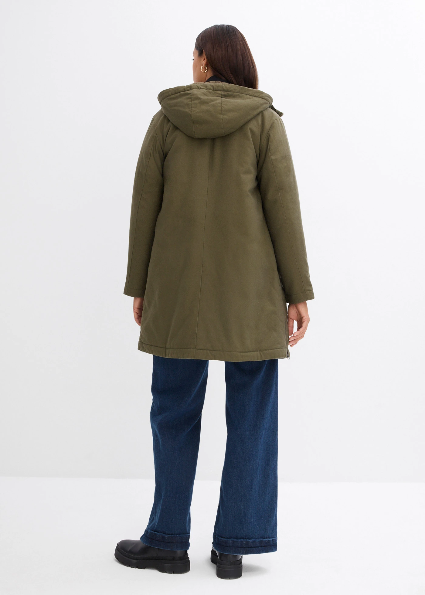 Parka d’hiver rembourrée à capuche doublée sherpa • olive foncé • Boutique bonprix