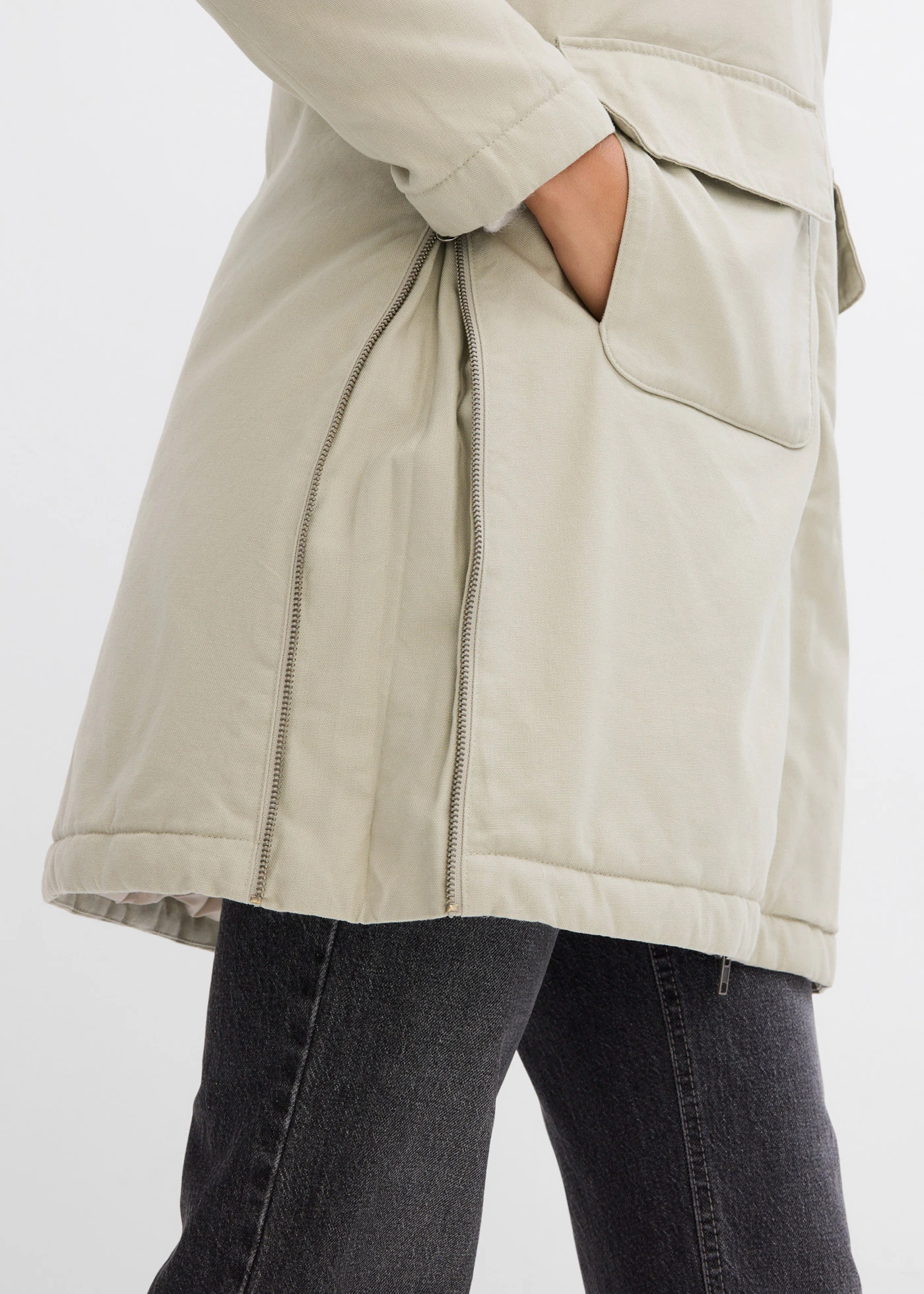 Parka d’hiver rembourrée à capuche doublée sherpa • roseau mat • Boutique bonprix