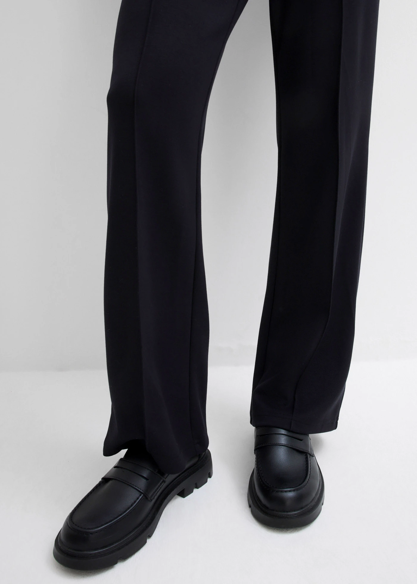 Pantalon sweat doux • noir • Boutique bonprix