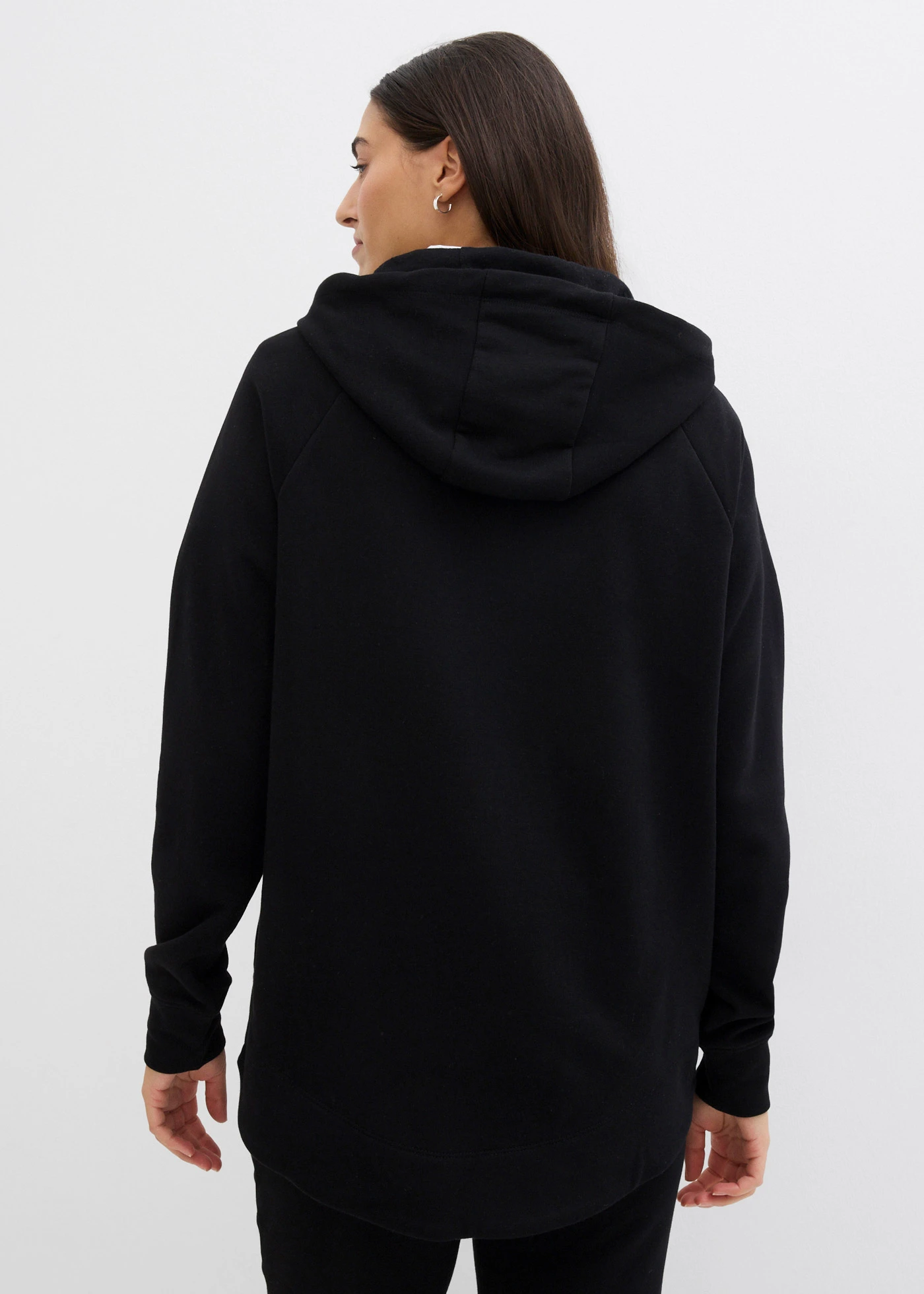 Sweat à capuche • noir • Boutique bonprix