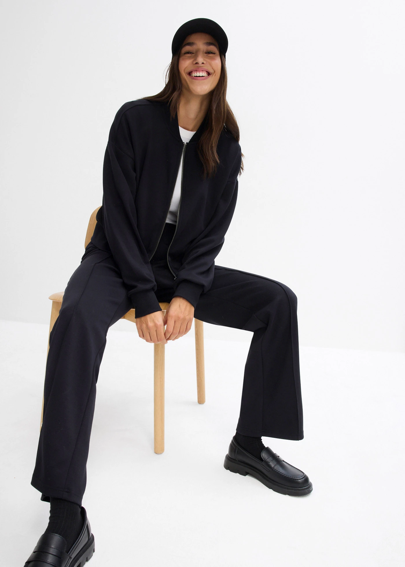 Blouson doux en sweat • noir • Boutique bonprix