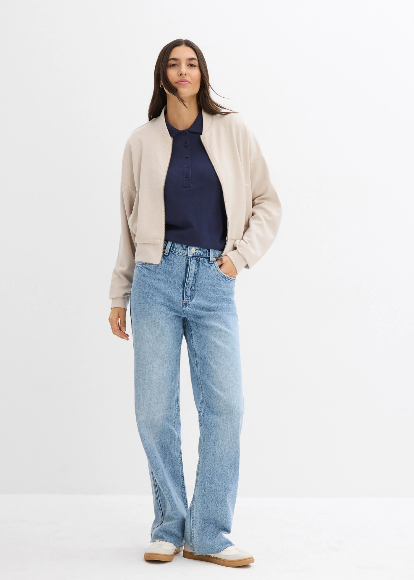 Polo en maille piquée 100% coton • bleu foncé • Boutique bonprix