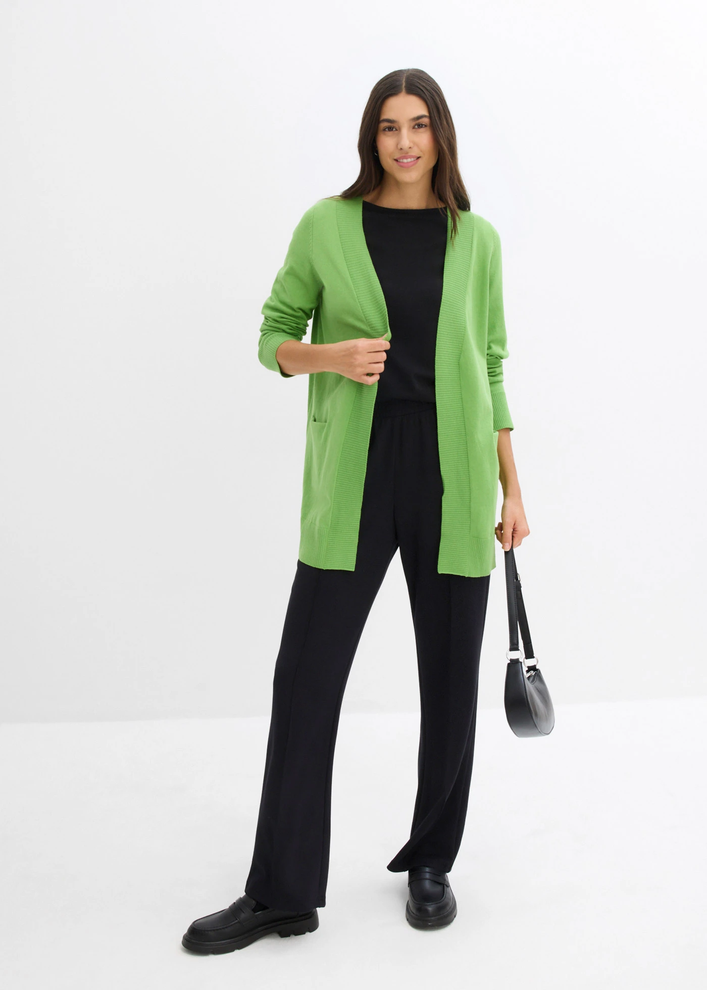 Vest met lange mouwen en zakken • kleigroen • bonprix online shop