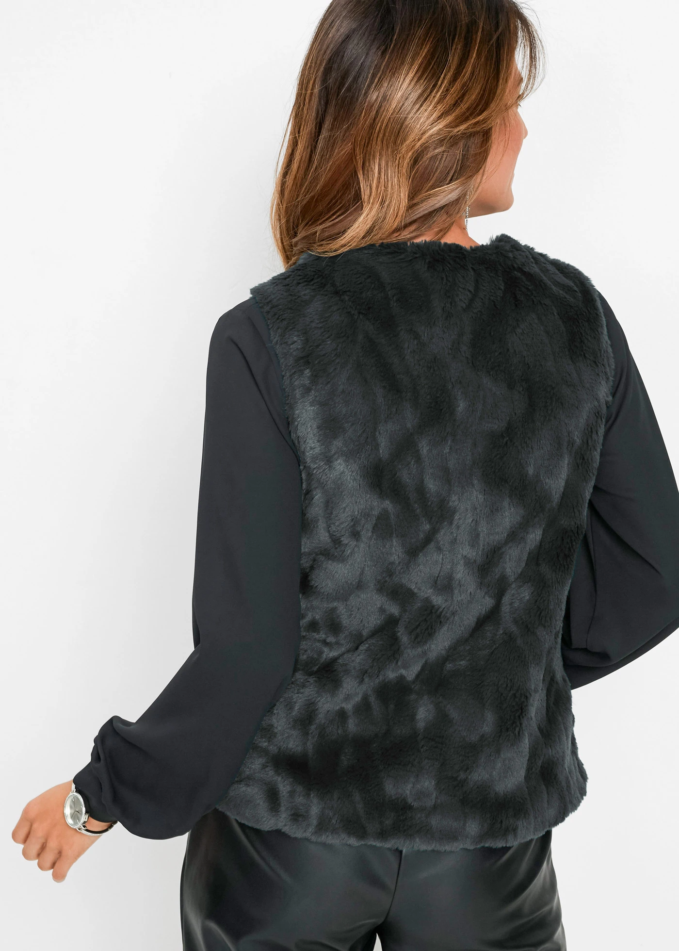 Gilet sans manches en maille peluche • noir • Boutique bonprix