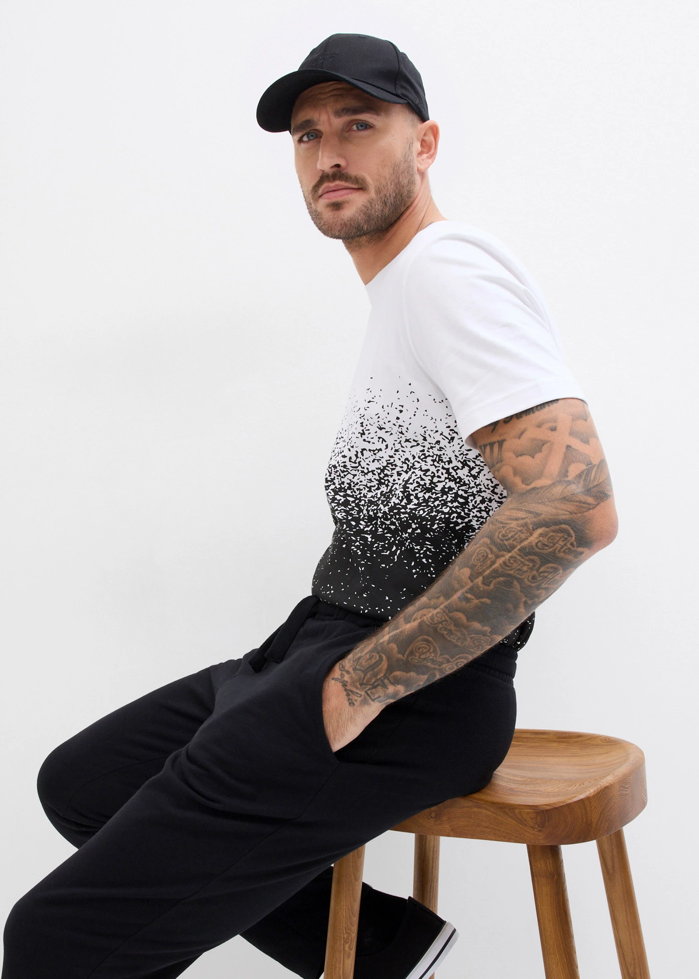 Pantalon de jogging regular • noir • Boutique bonprix