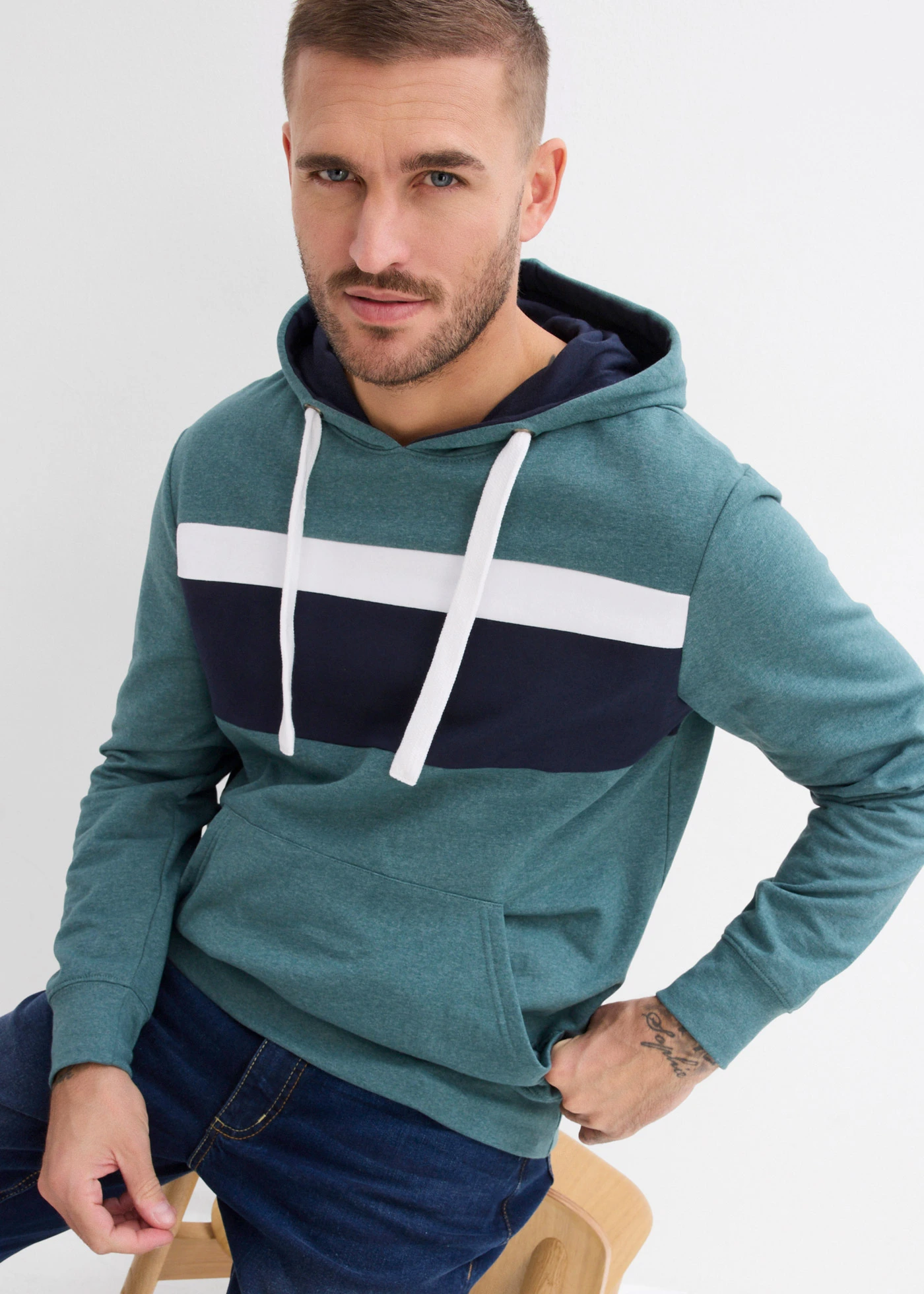 Hoodie • grijsgroen gestreept • bonprix online shop