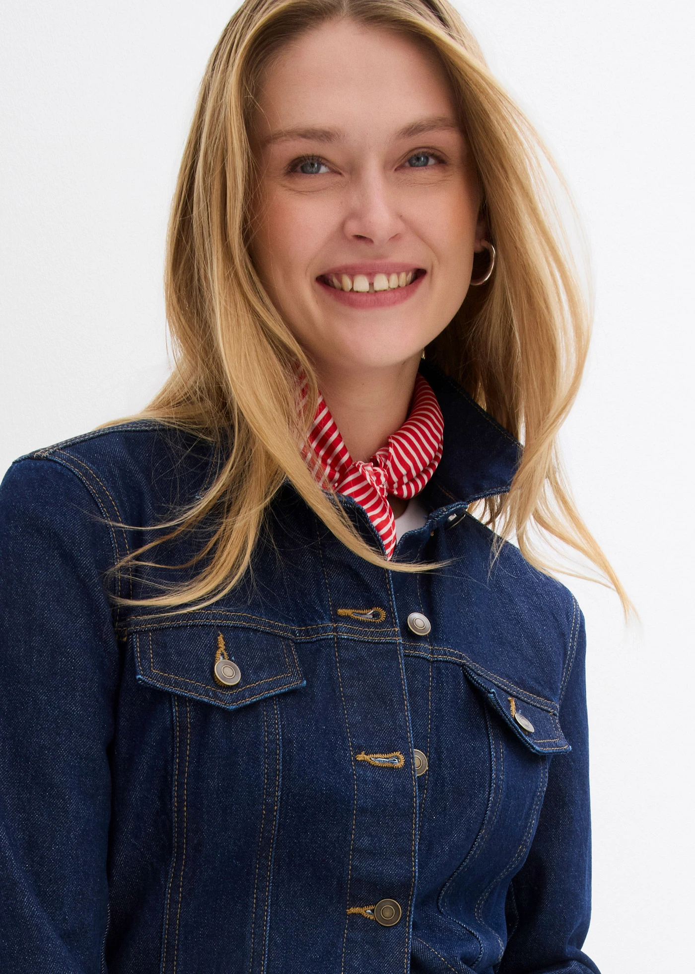 Džínová bunda, vypasovaná • tmavě modrý denim • bonprix obchod