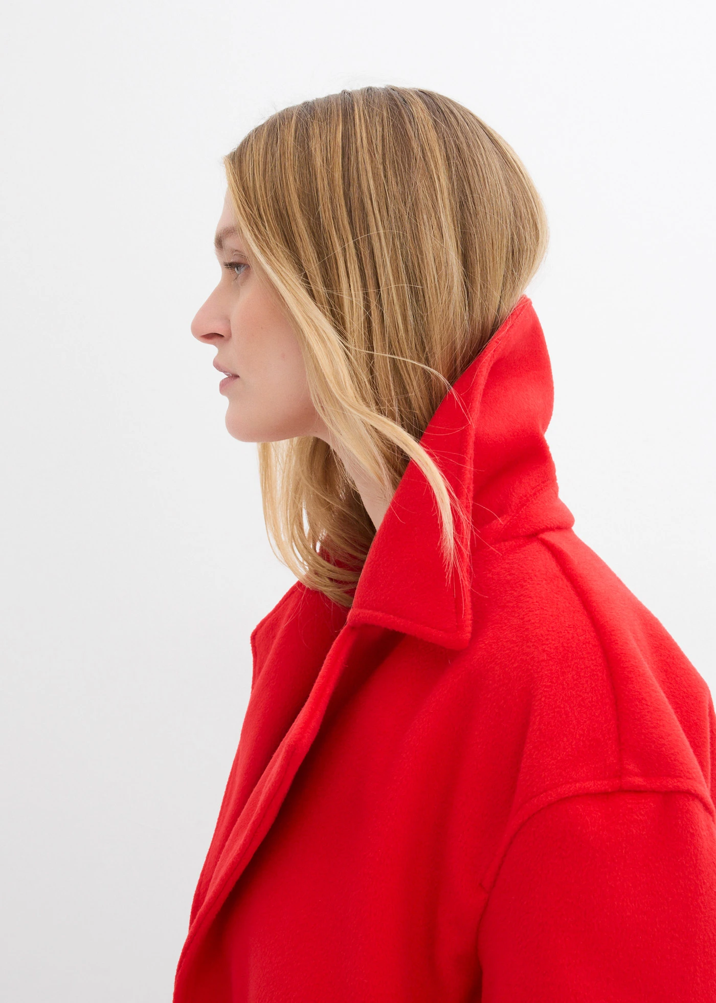 Geacă în stil trenci oversize, cu aspect de lână • roșu-căpșună • magazin bonprix