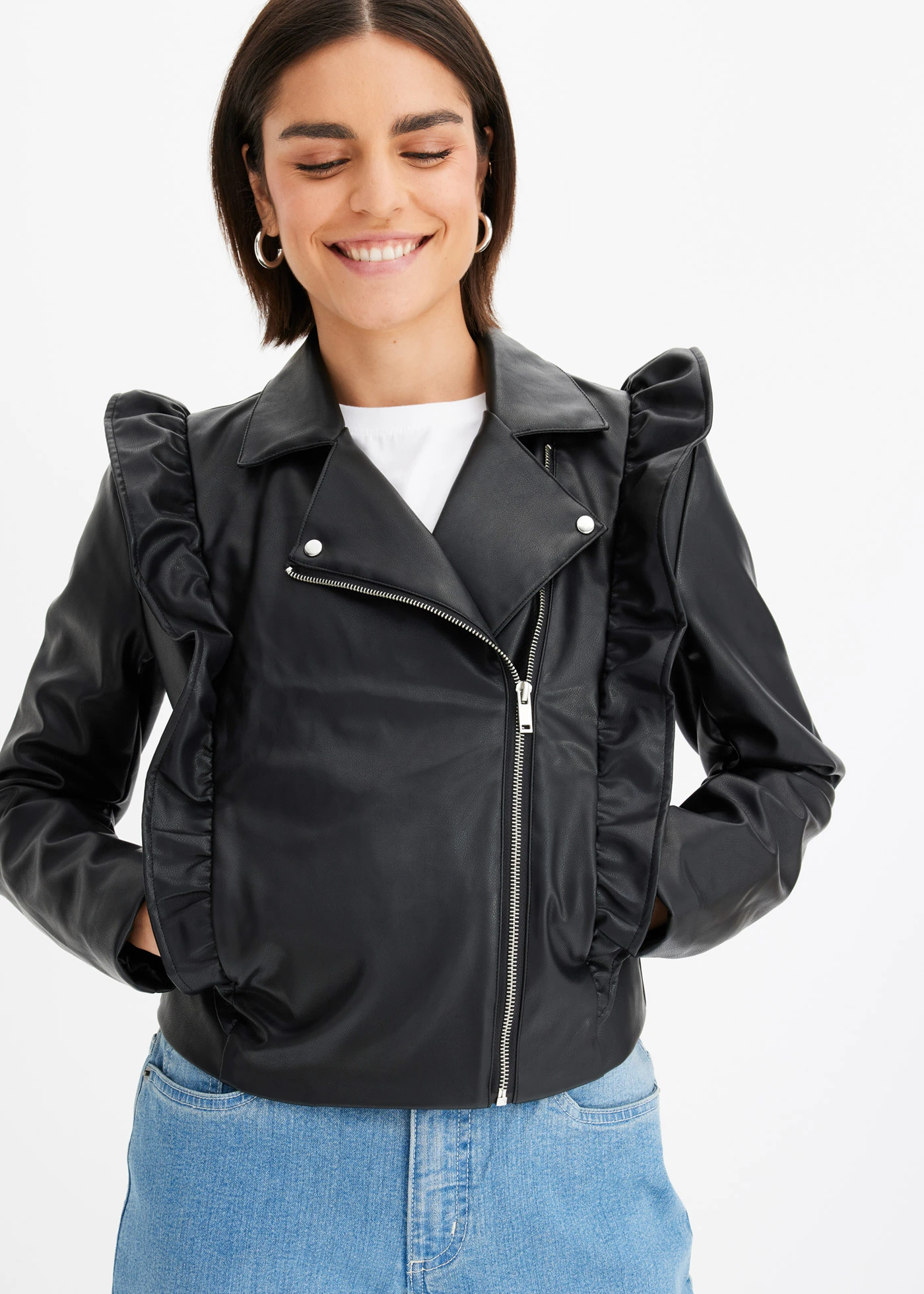 Imitatieleren jas met volants • zwart • bonprix online shop