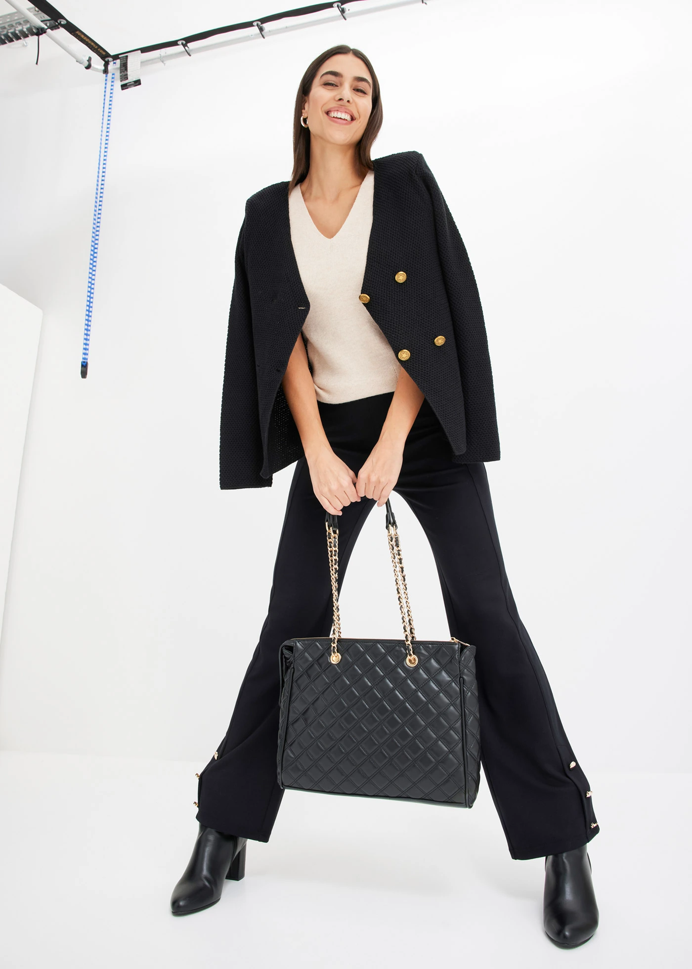 Žerzejové kalhoty z Punto di Roma • černá • bonprix obchod