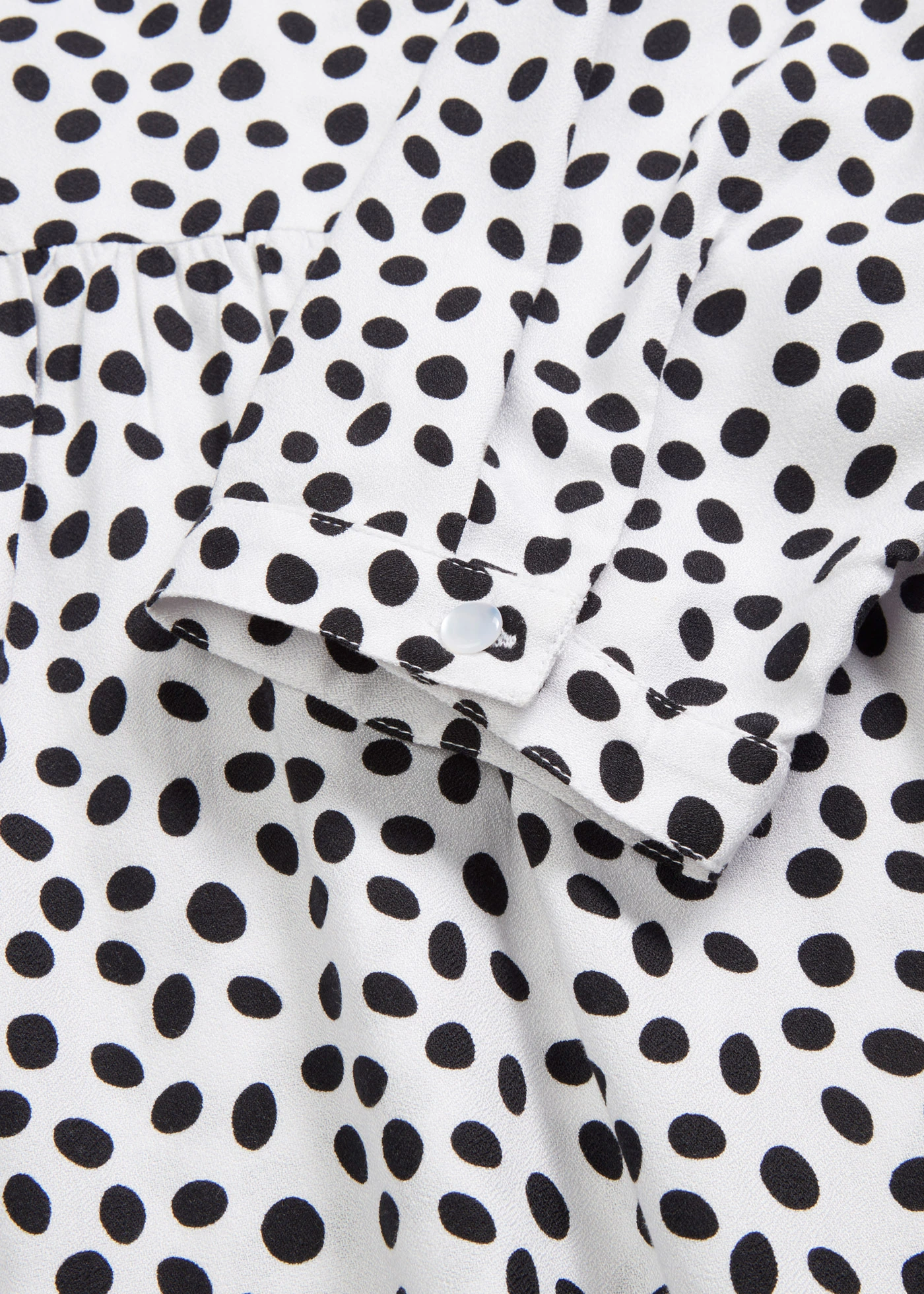 Sukienka midi z krepy w strukturalny wzór • biało-czarny w kropki • bonprix obchod