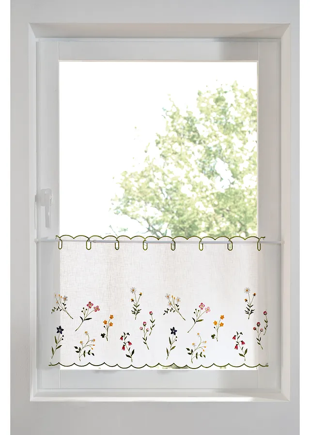 Perdea scurtă cu broderie florală