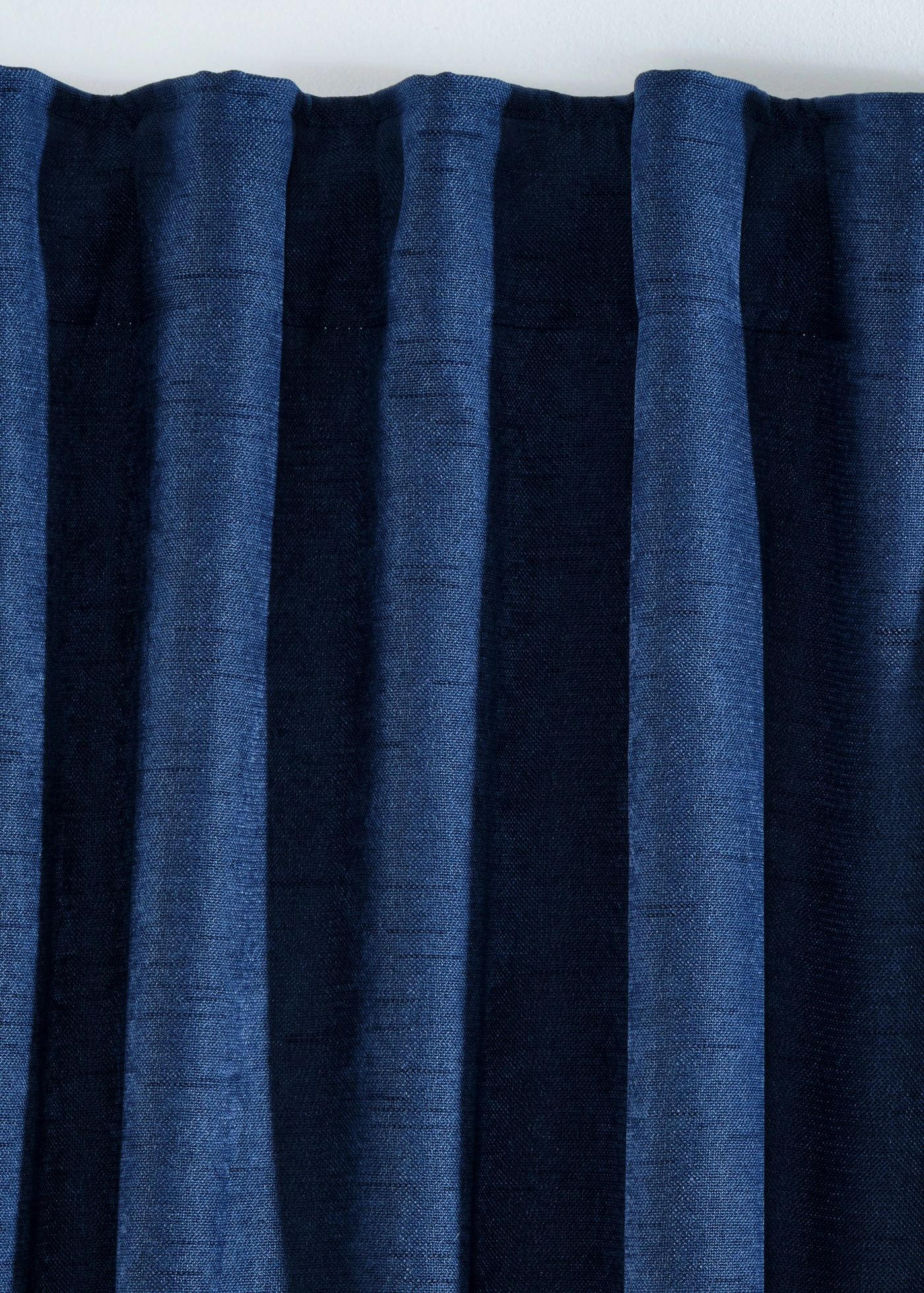 Verduisterend gordijn met lichte structuur (set van 2) • donkerblauw • bonprix online shop