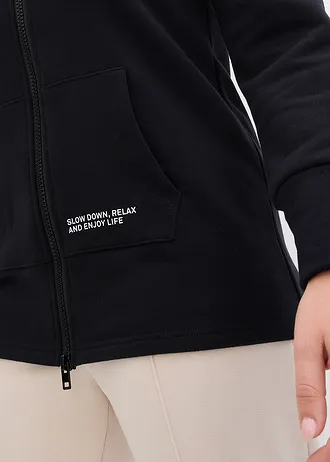 Mikinová bunda s kapucňou z mäkkého materiálu • čierna • obchod bonprix