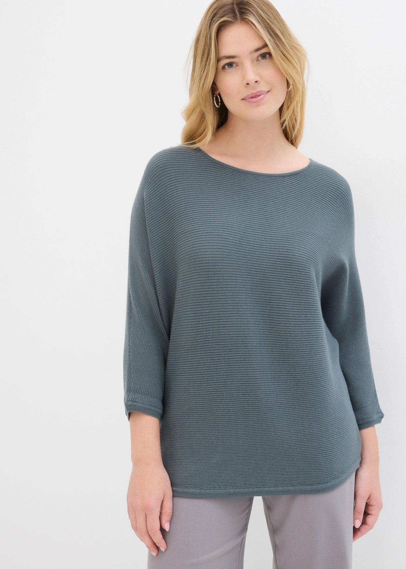 Sweter oversize z prążkowanego materiału z domieszką wiskozy • zielony eukaliptusowy • sklep bonprix