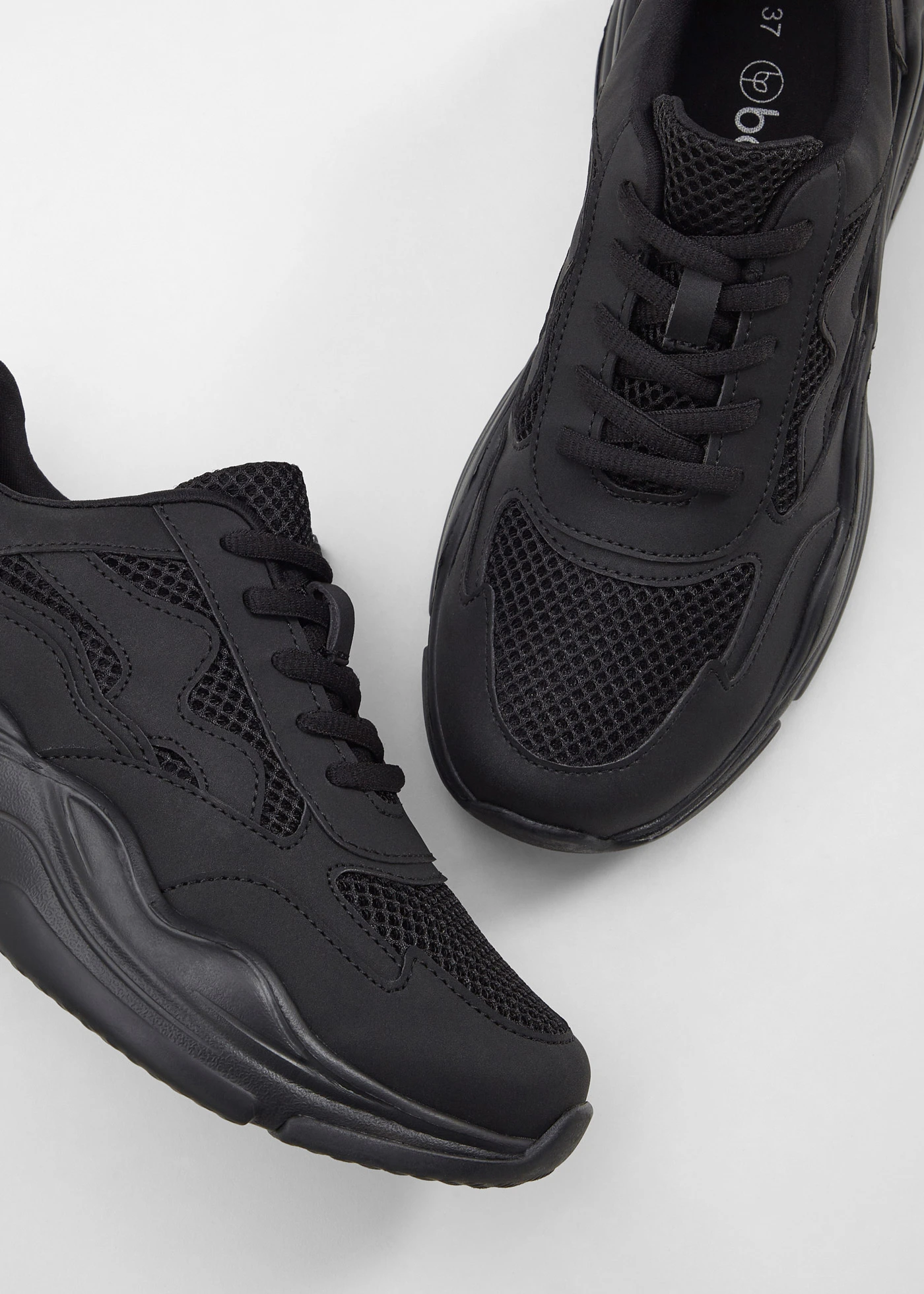 Sneakers chunky avec mesh • noir • Boutique bonprix