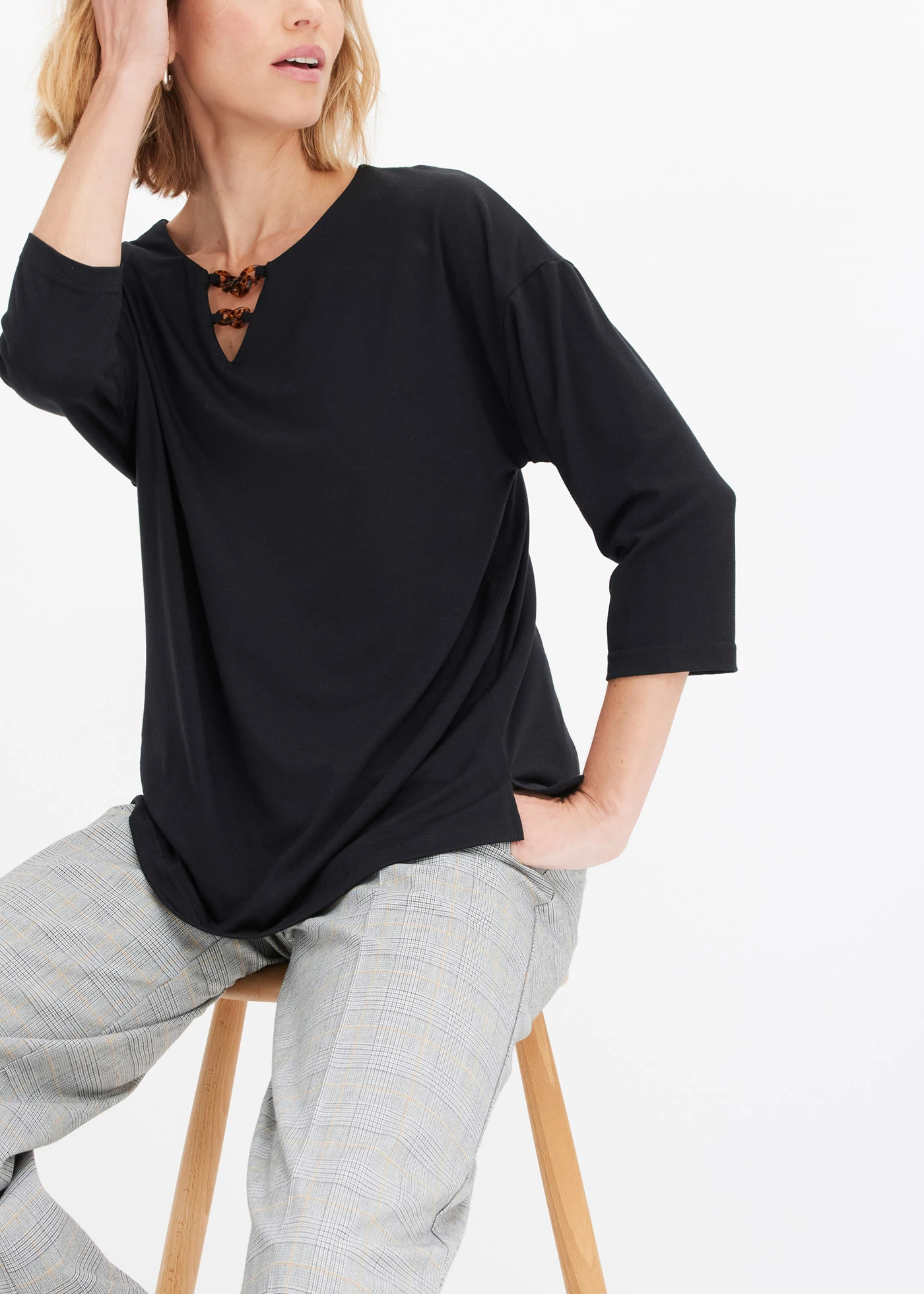 Bluză tricot tip tunică • negru • magazin bonprix