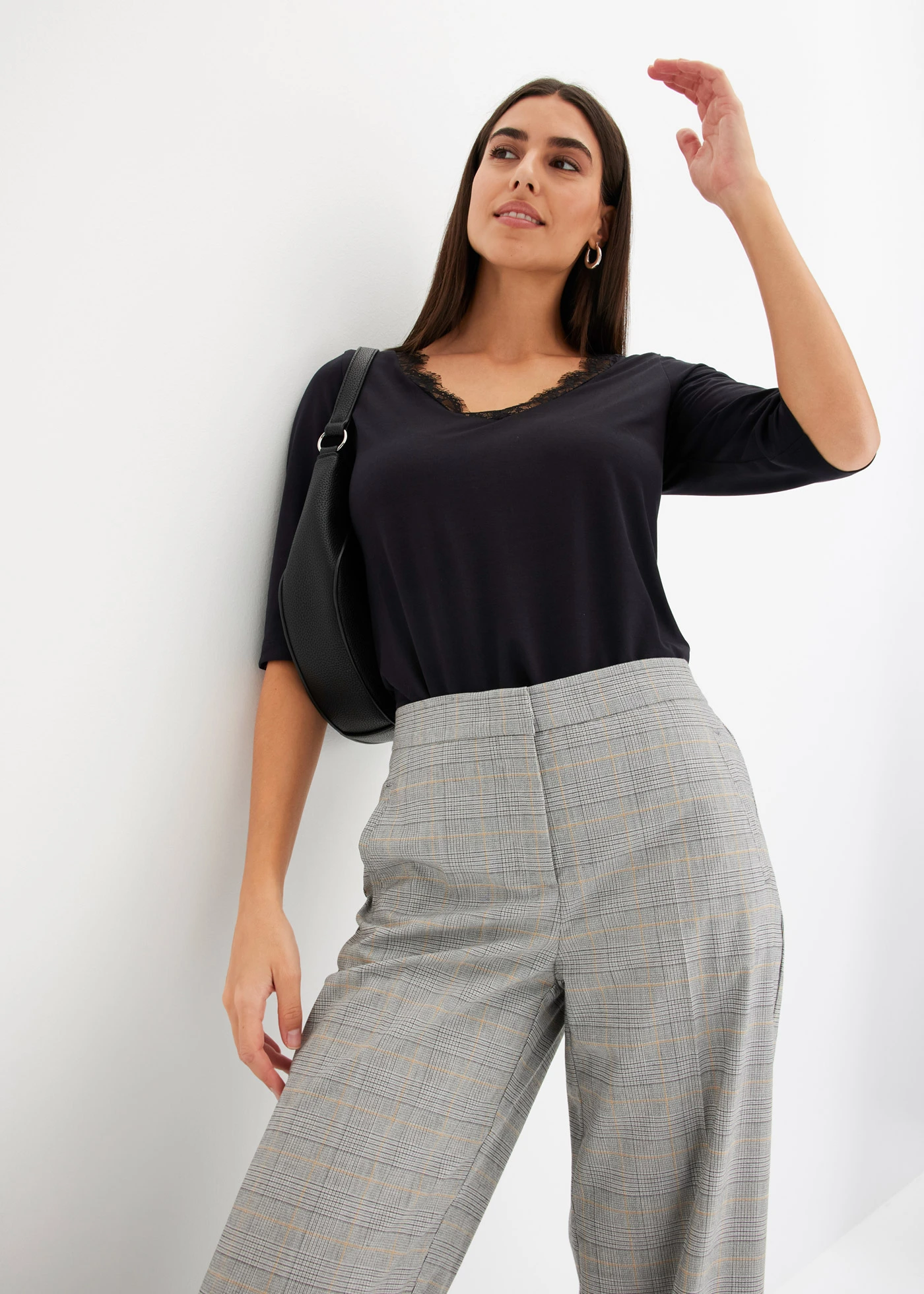 Tričko s krajkou • černá • bonprix obchod