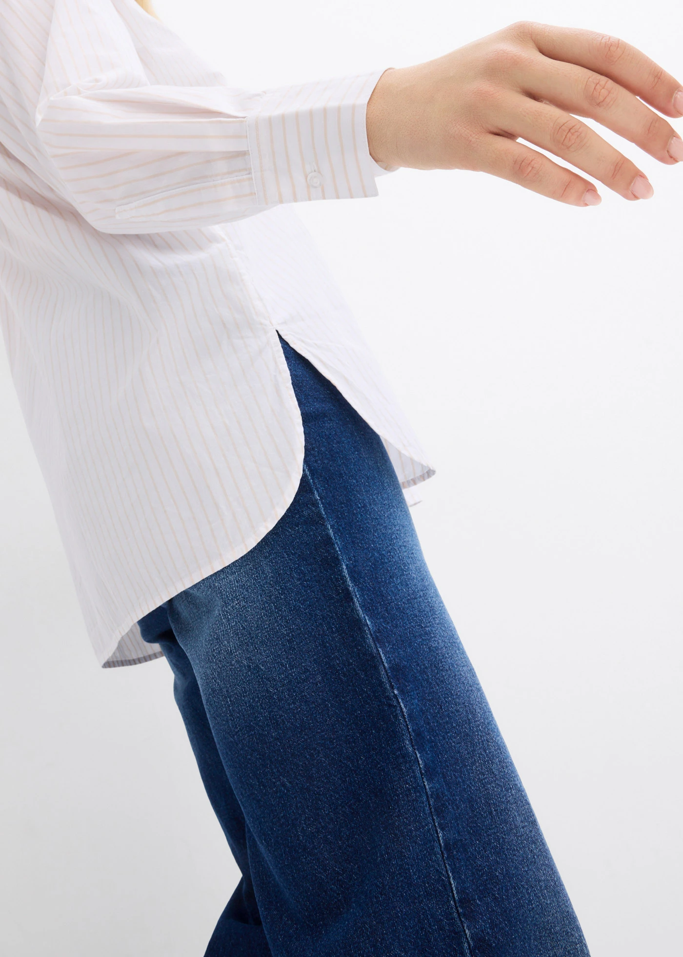 Bluzka koszulowa w paski • jasny piaskowy - biały w paski • sklep bonprix