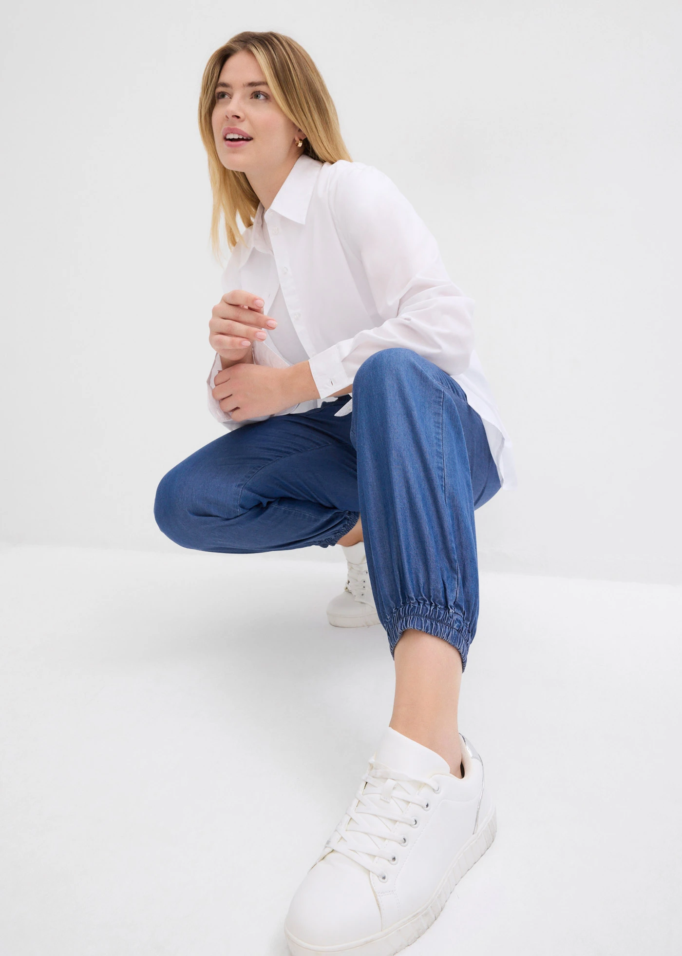 Pantaloni cu elastic și șiret din Lyocell fluid • albastru denim • magazin bonprix