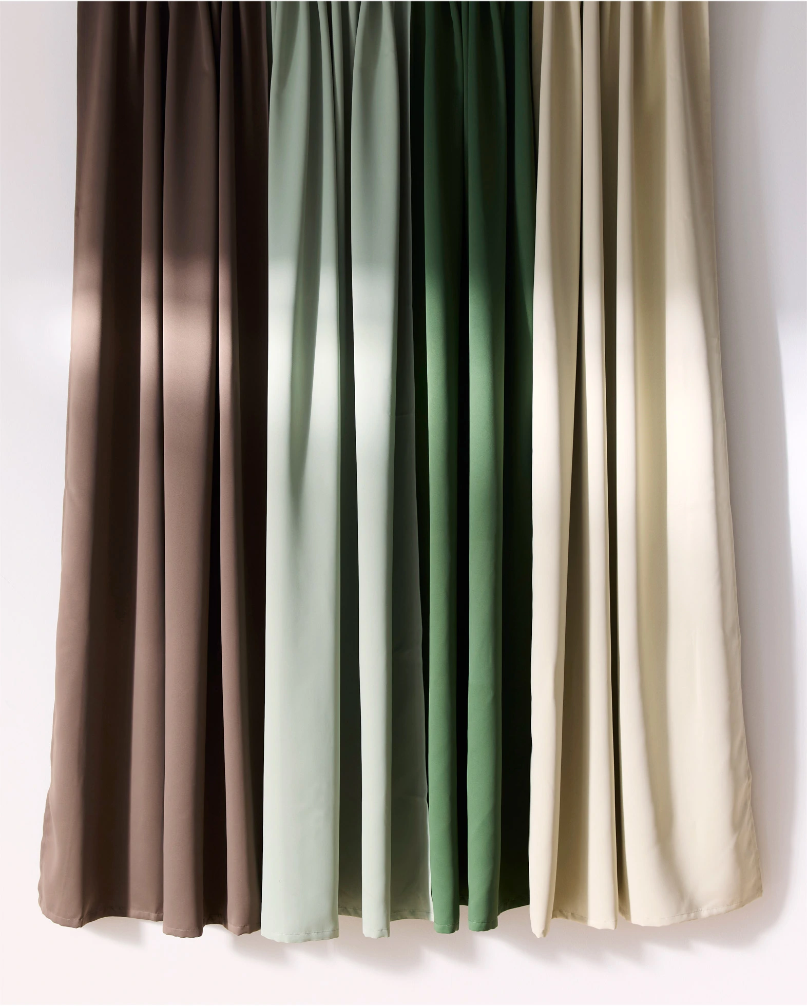 Zatemňovací závěs, mnoho velikostí (1 ks v balení) • vlašský ořech • bonprix obchod