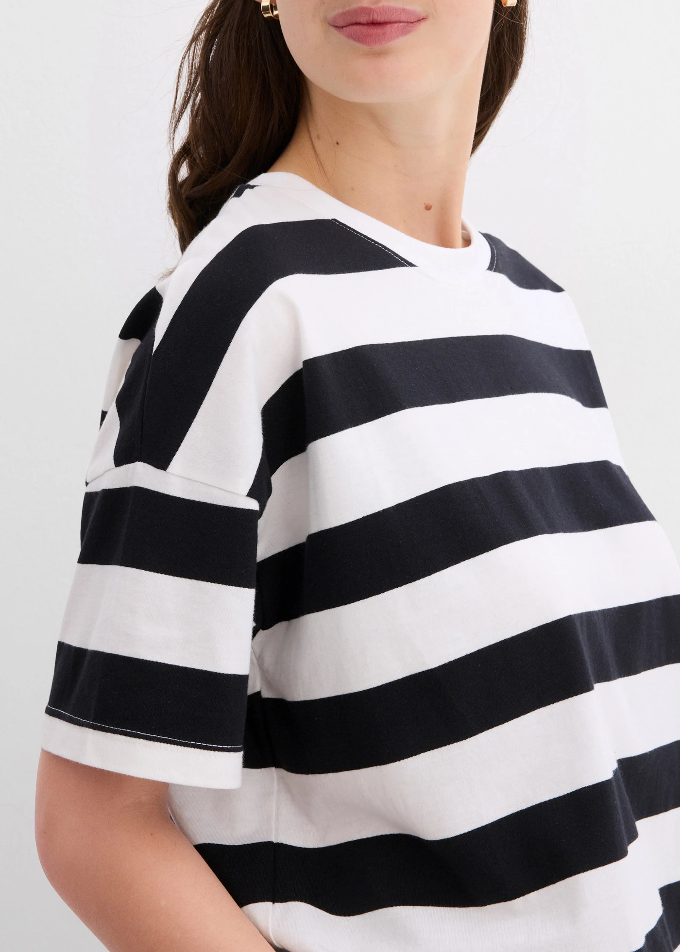 Bluză oversize din bumbac organic 100% • negru/alb dungat • magazin bonprix