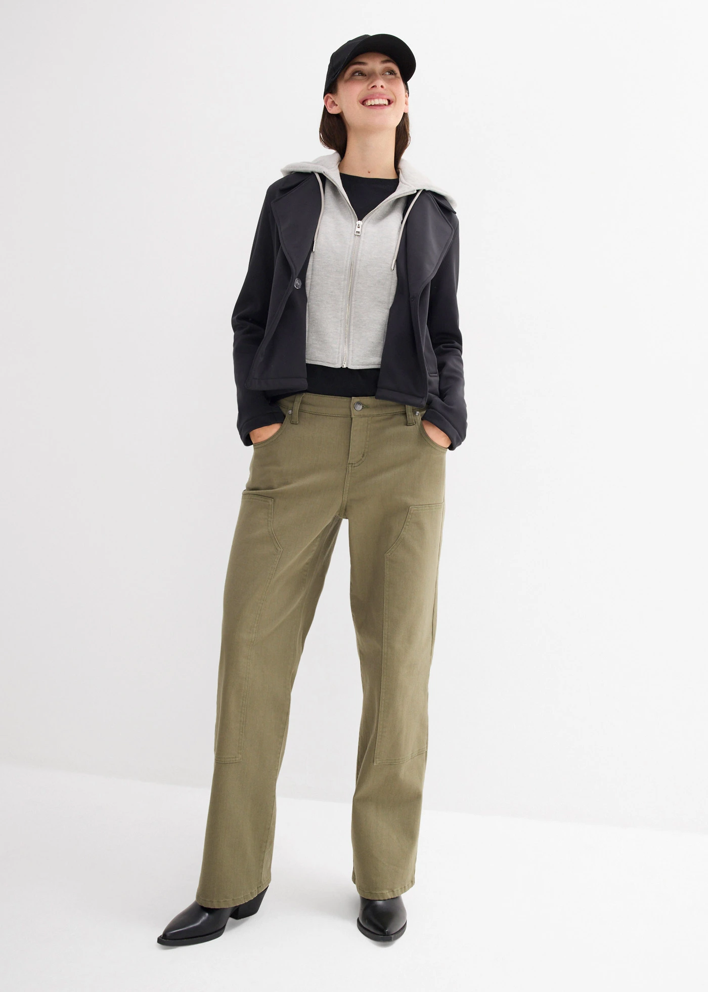 Jas met contrasterende capuchon • zwart • bonprix online shop