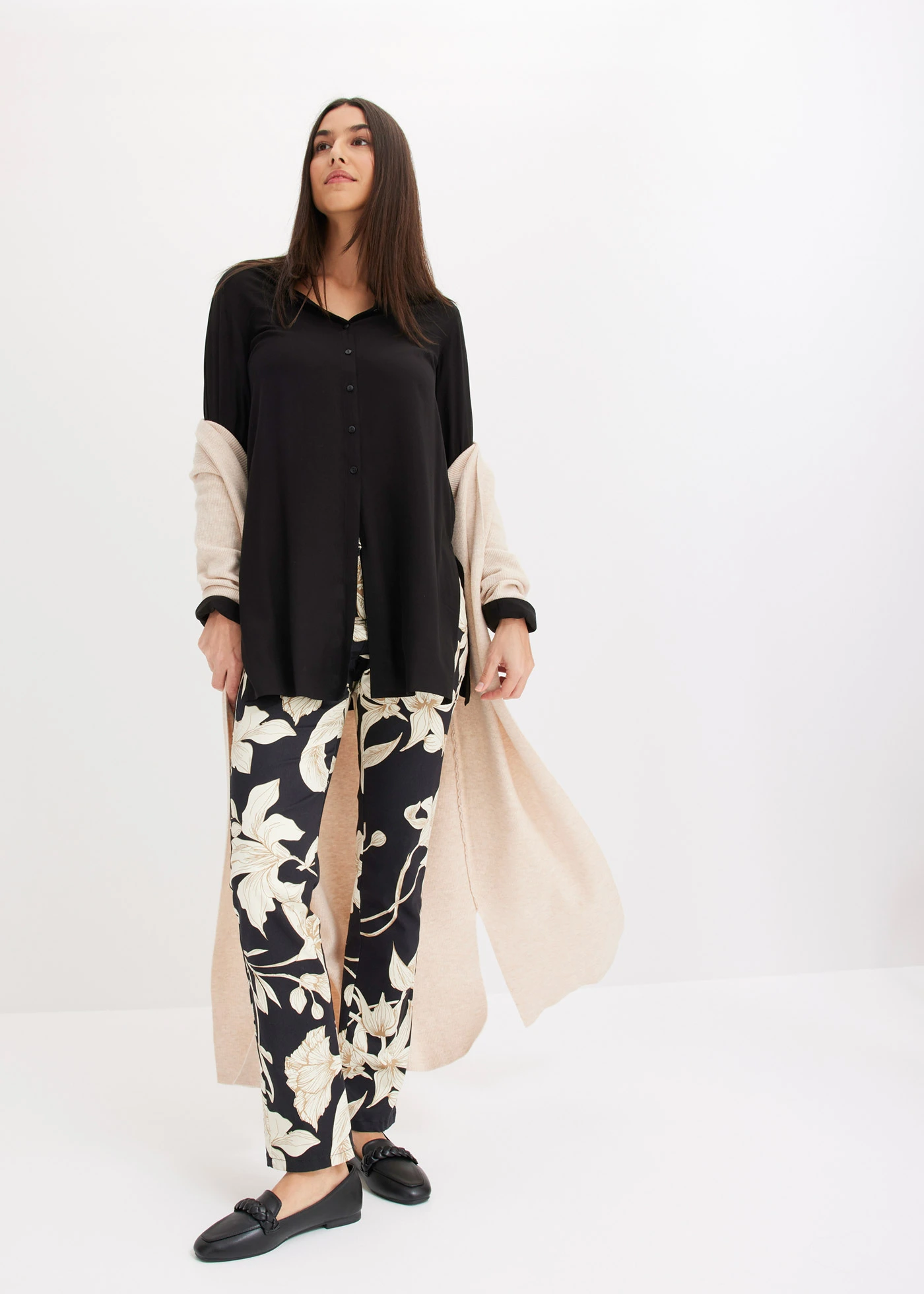 Dlouhá viskózová halenka • černá • bonprix obchod