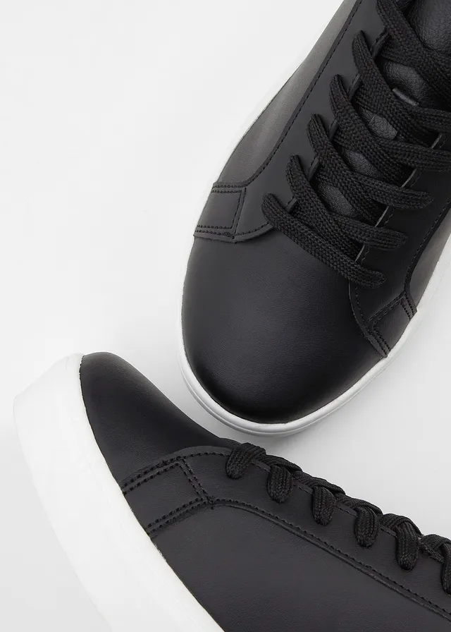 Plateau sneakers • zwart • product-page.page-title-suffix