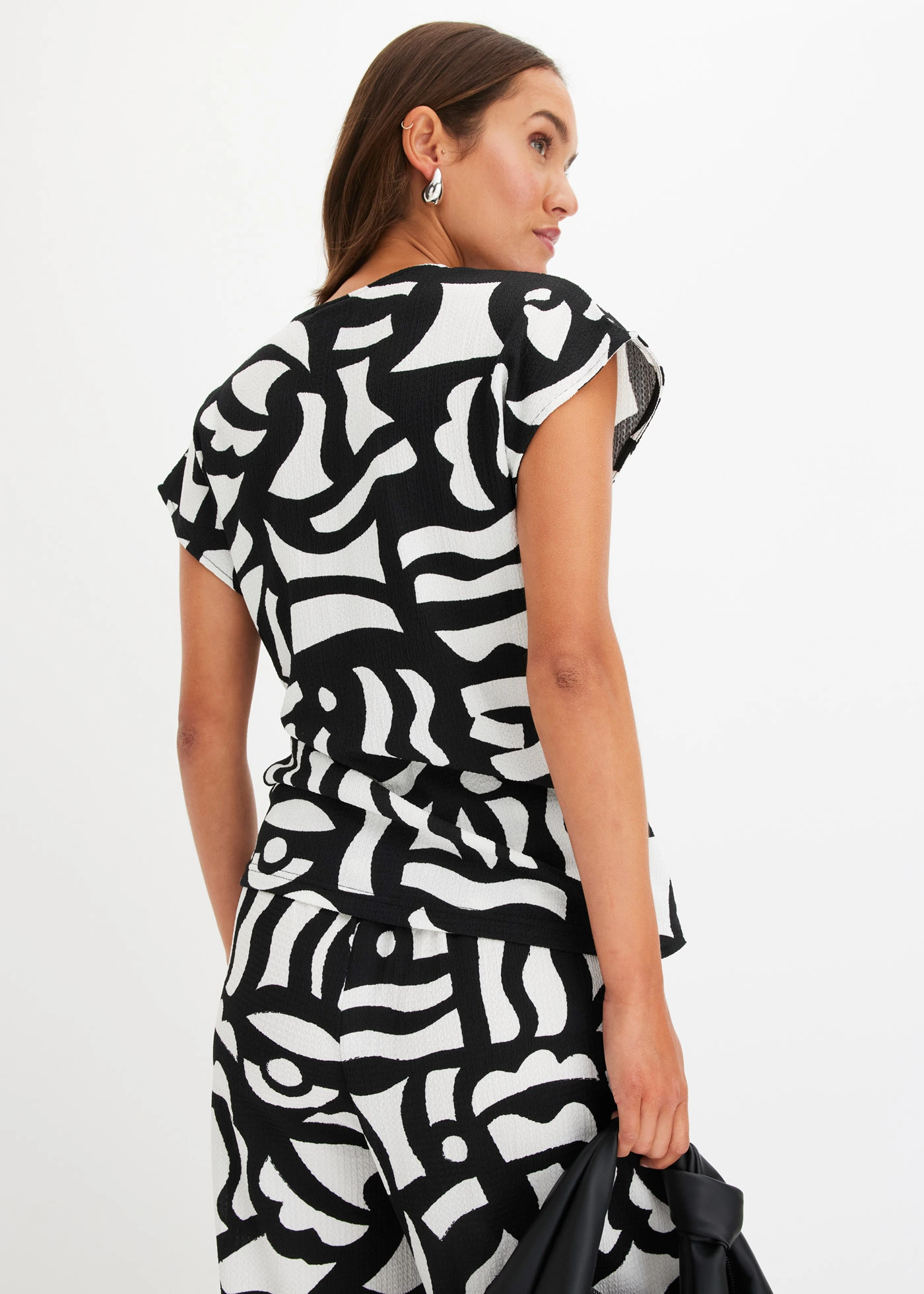 Shirt met print • zwart-wolwit grafische print • bonprix online shop