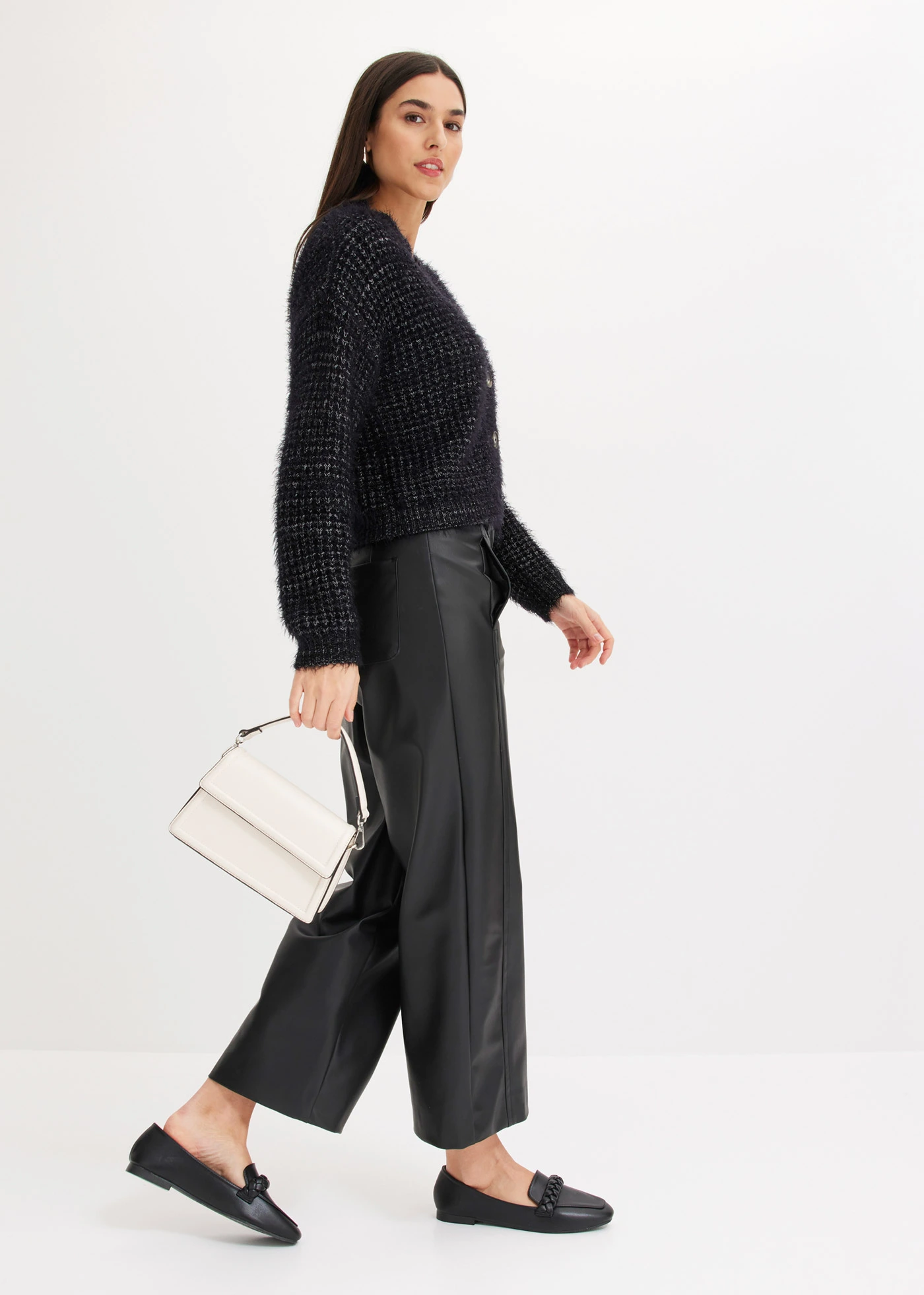 Tričko s krajkou • černá • bonprix obchod