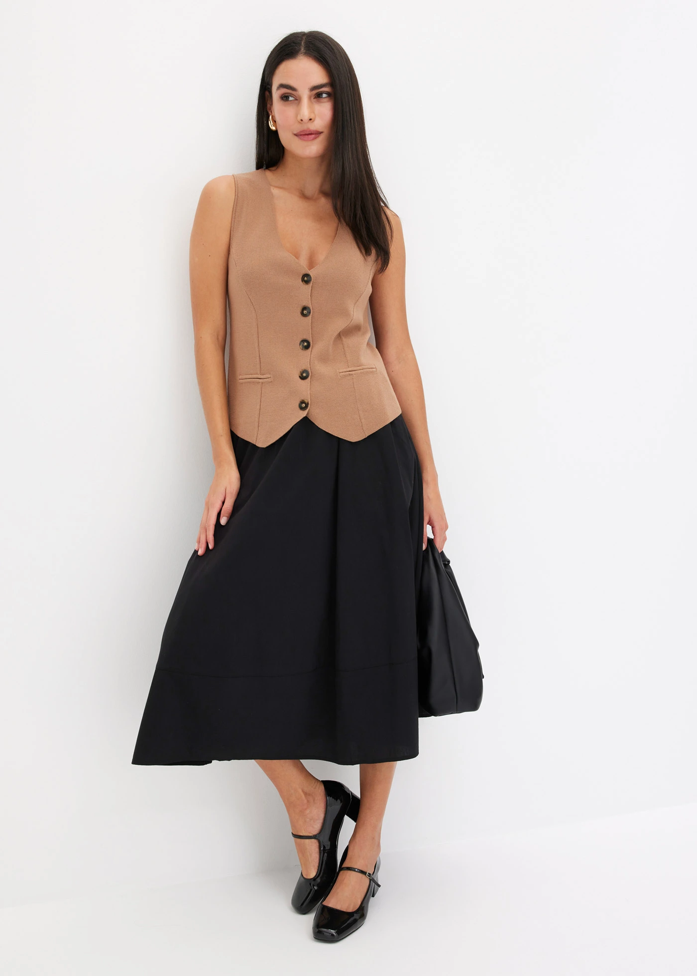 Vestă tricotată • maro-camel • magazin bonprix