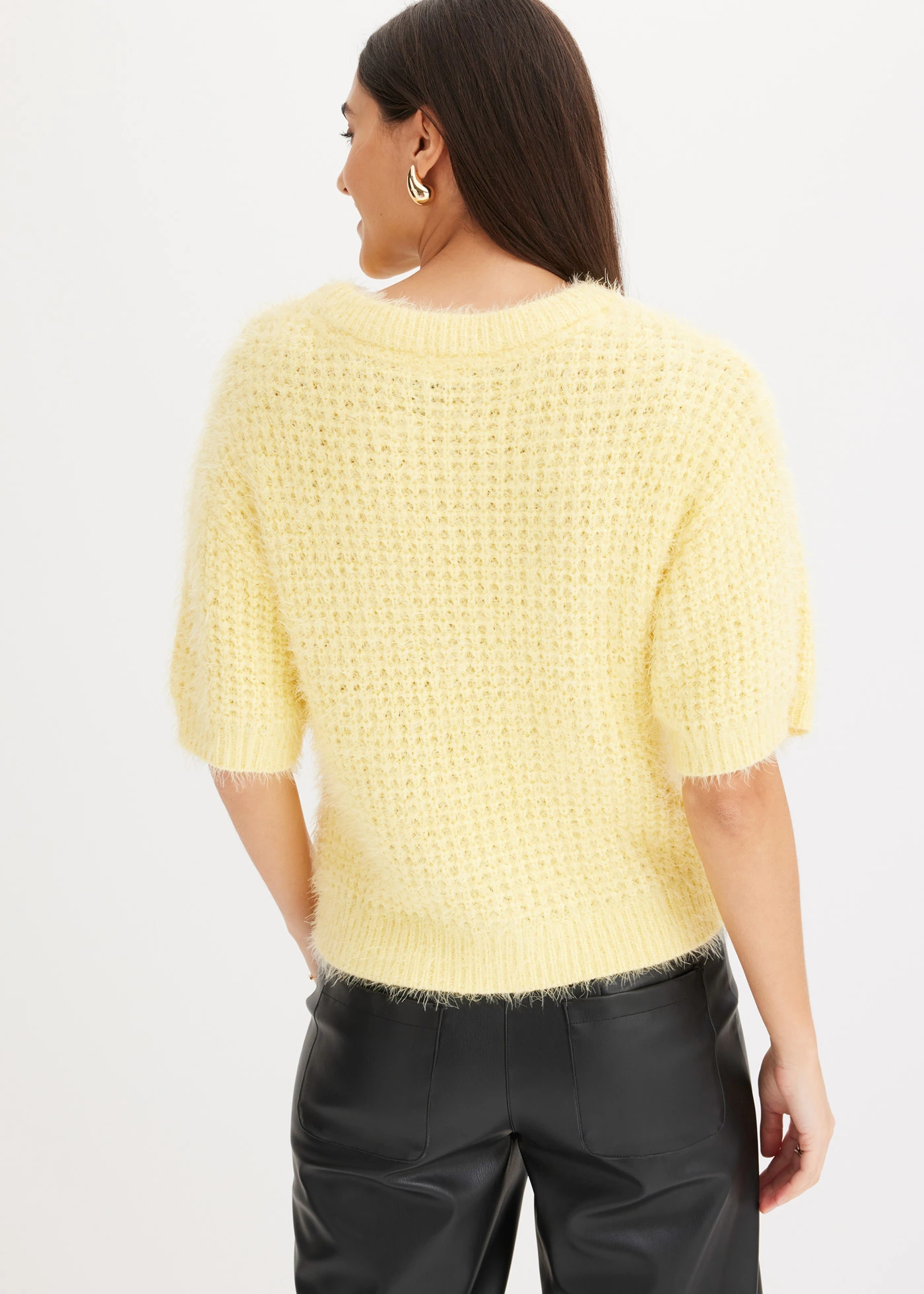 Pull en grosse maille poilue • jaune clair/écru chiné • Boutique bonprix