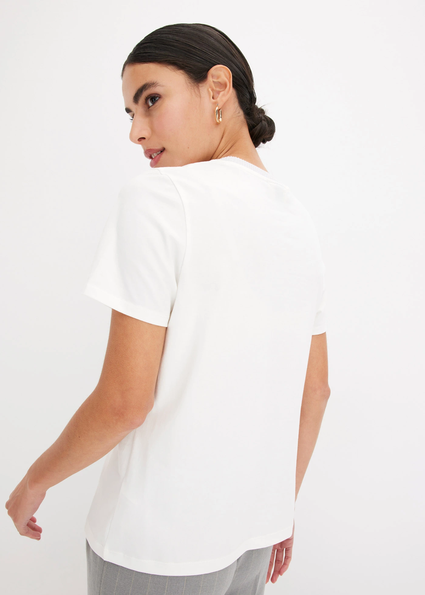 Shirt ze ściągaczem i połyskującą nitką • biel wełny • sklep bonprix