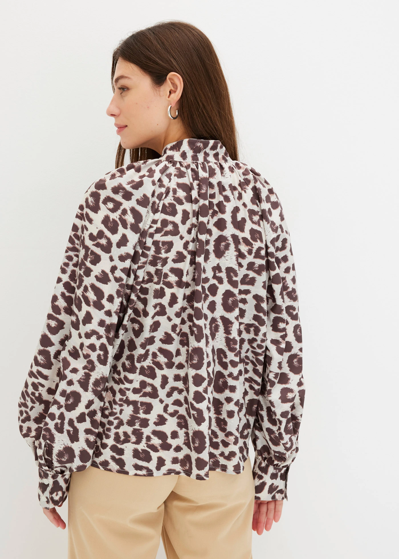 Halenka s vázačkou • písková s leopardím potiskem • bonprix obchod