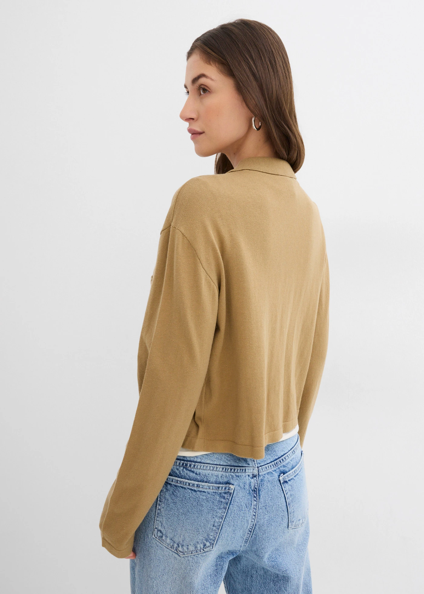 Kort fijngebreid vest • kakibruin • bonprix online shop