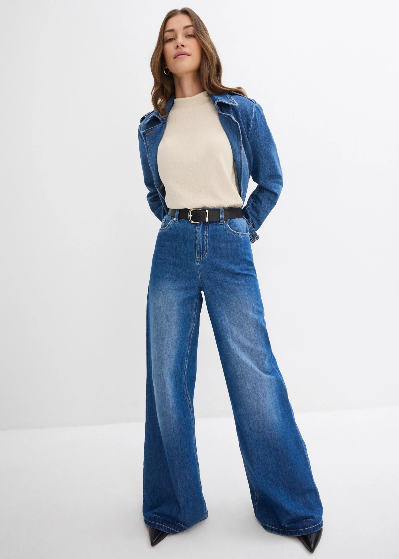 Longsleeve van crêpe • naturel • bonprix online shop