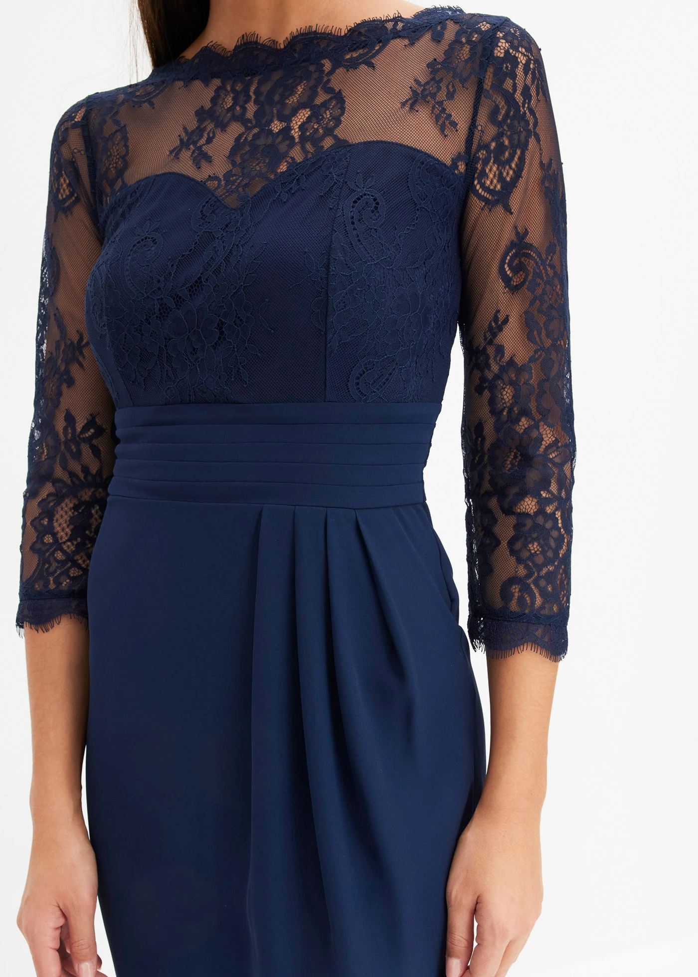 Minišaty s krajkou • tmavě modrá • bonprix obchod