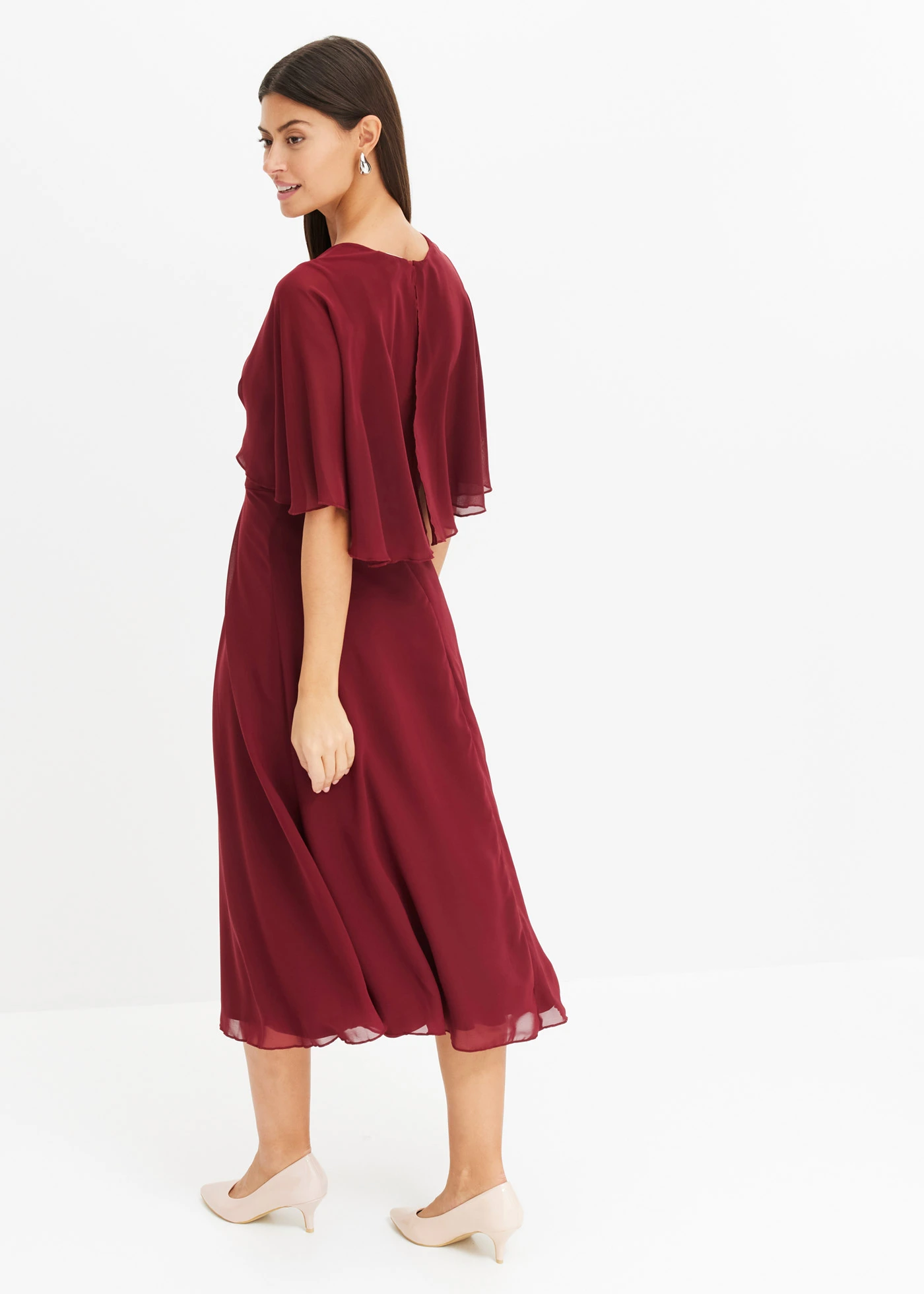 Robe en mousseline avec strass • rouge rubis • Boutique bonprix