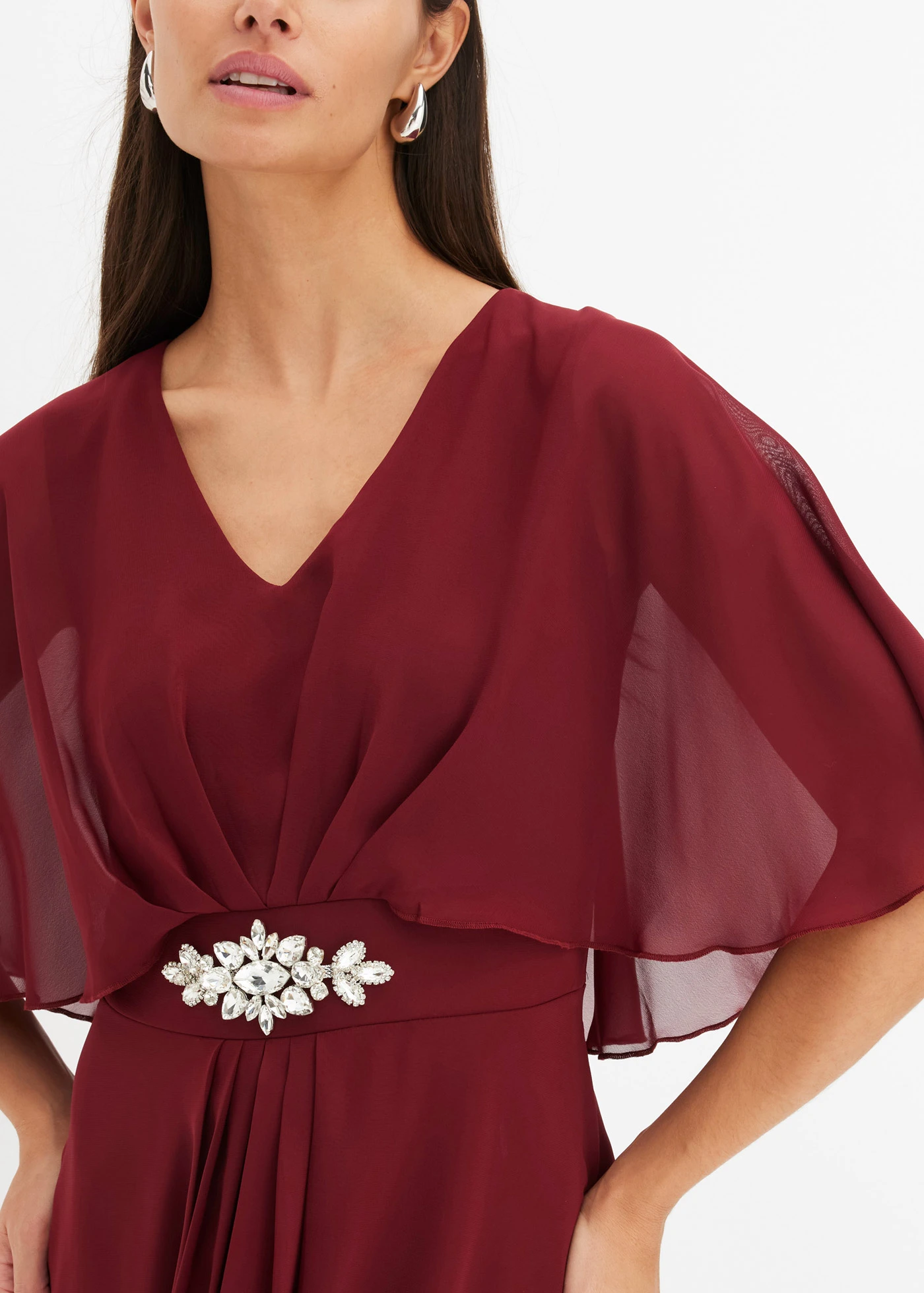 Robe en mousseline avec strass • rouge rubis • Boutique bonprix