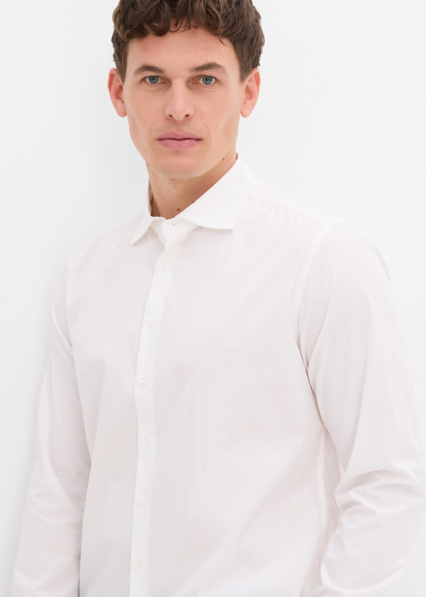 Chemise business à manches longues • blanc • Boutique bonprix